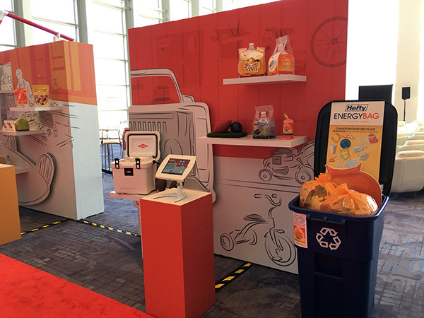 A gallery pod showcasing applications found in a garage