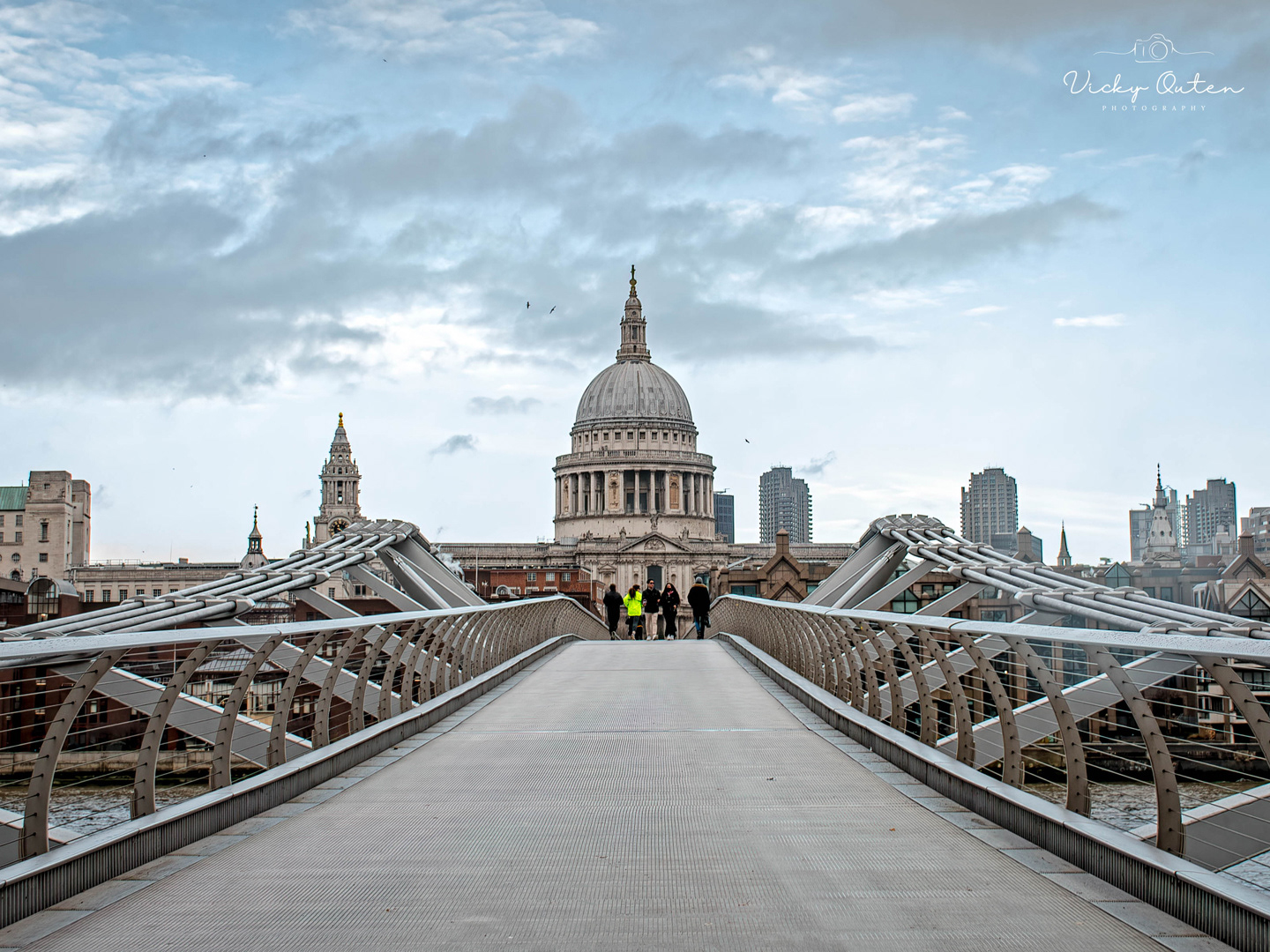 Millennium Bridge & St Pauls