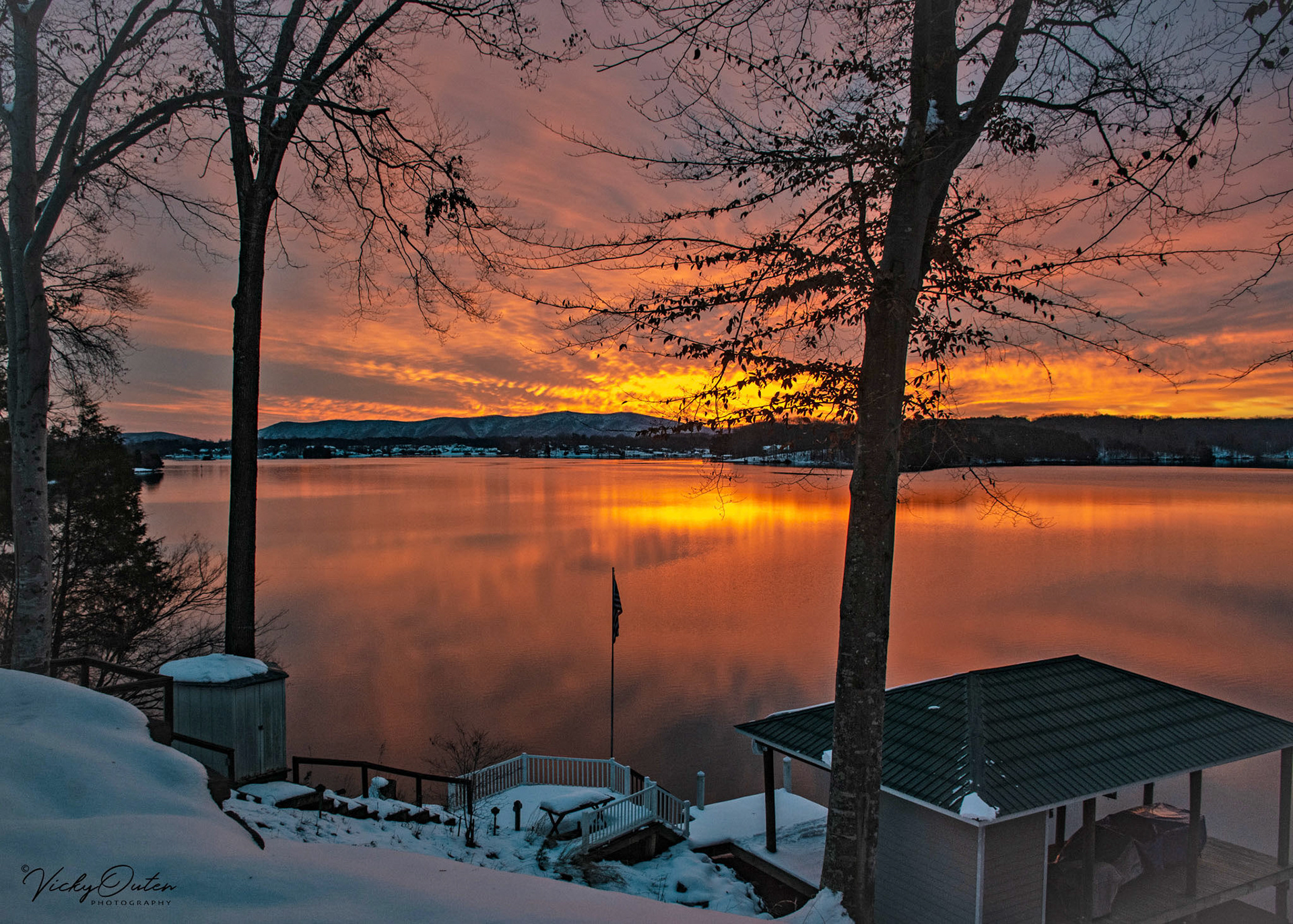 Published in Smith Mountain Lake, Virginia, USA official guide 2020