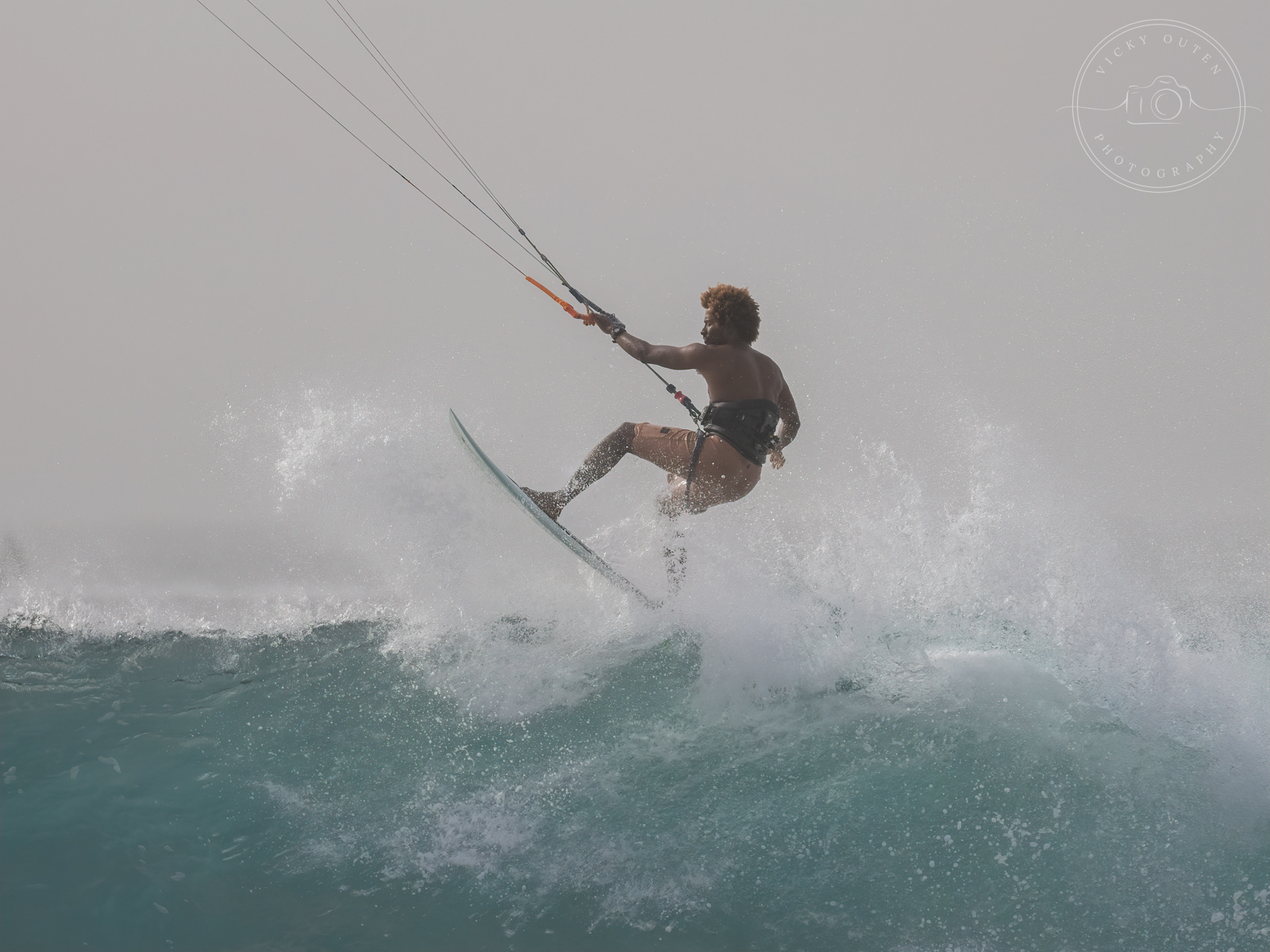 Kite surfer Mitu Monteiro