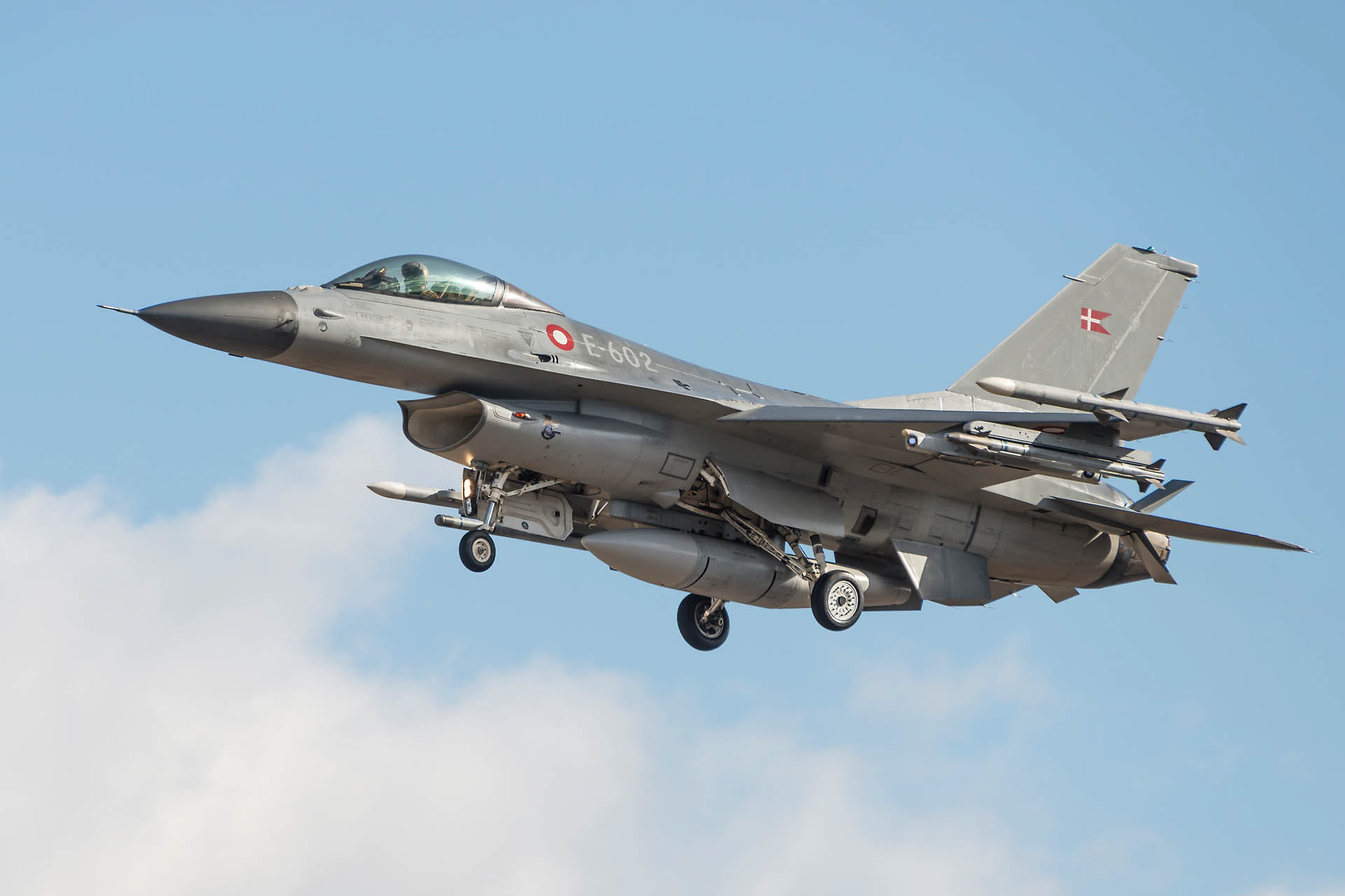 General Dynamics F-16AN Fighting Falcon