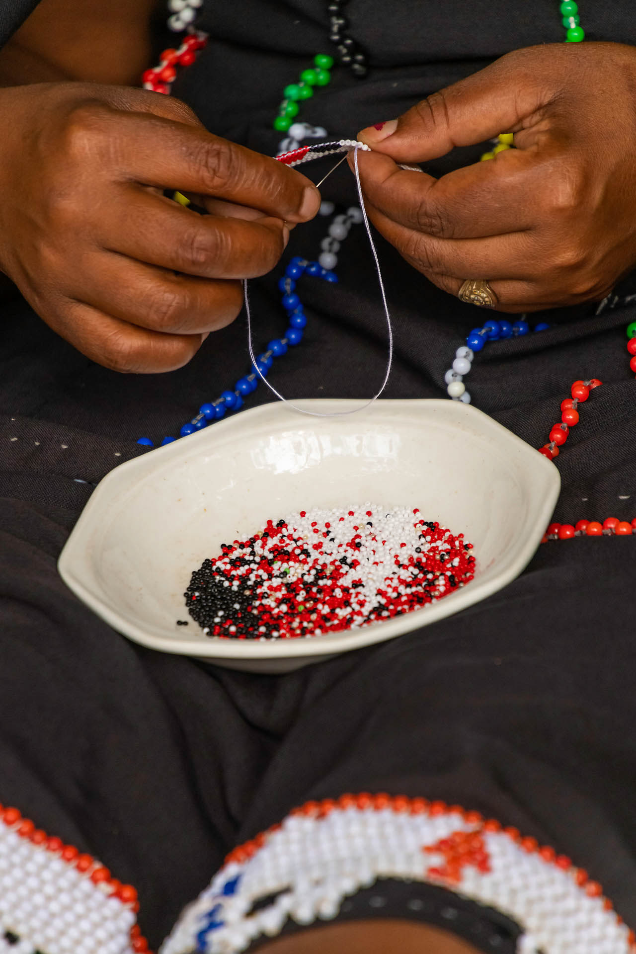 Confection d'une parure en perles
