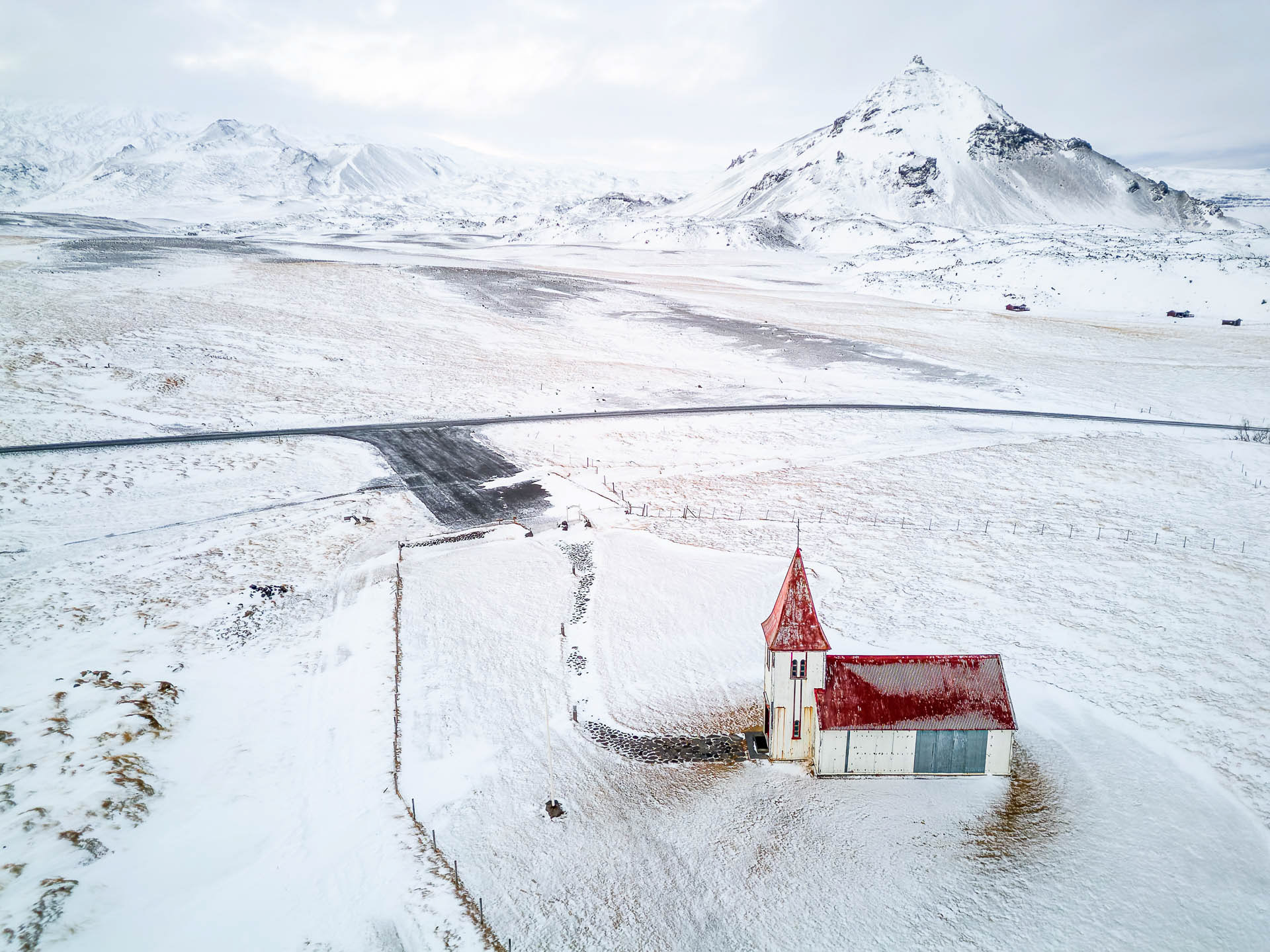Eglise de Hellnar
