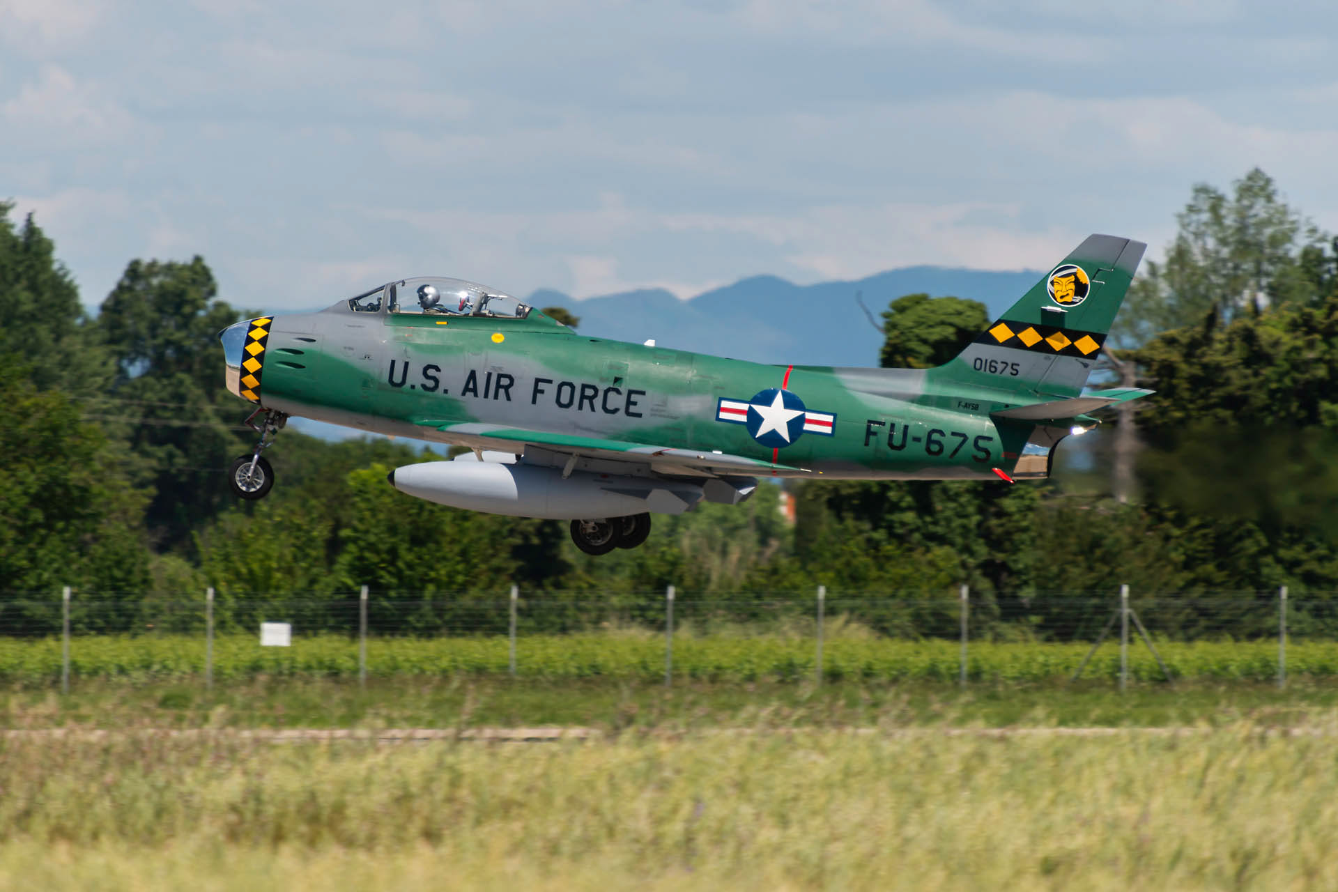 Canadair CL-13 Mark II / F-86E Sabre