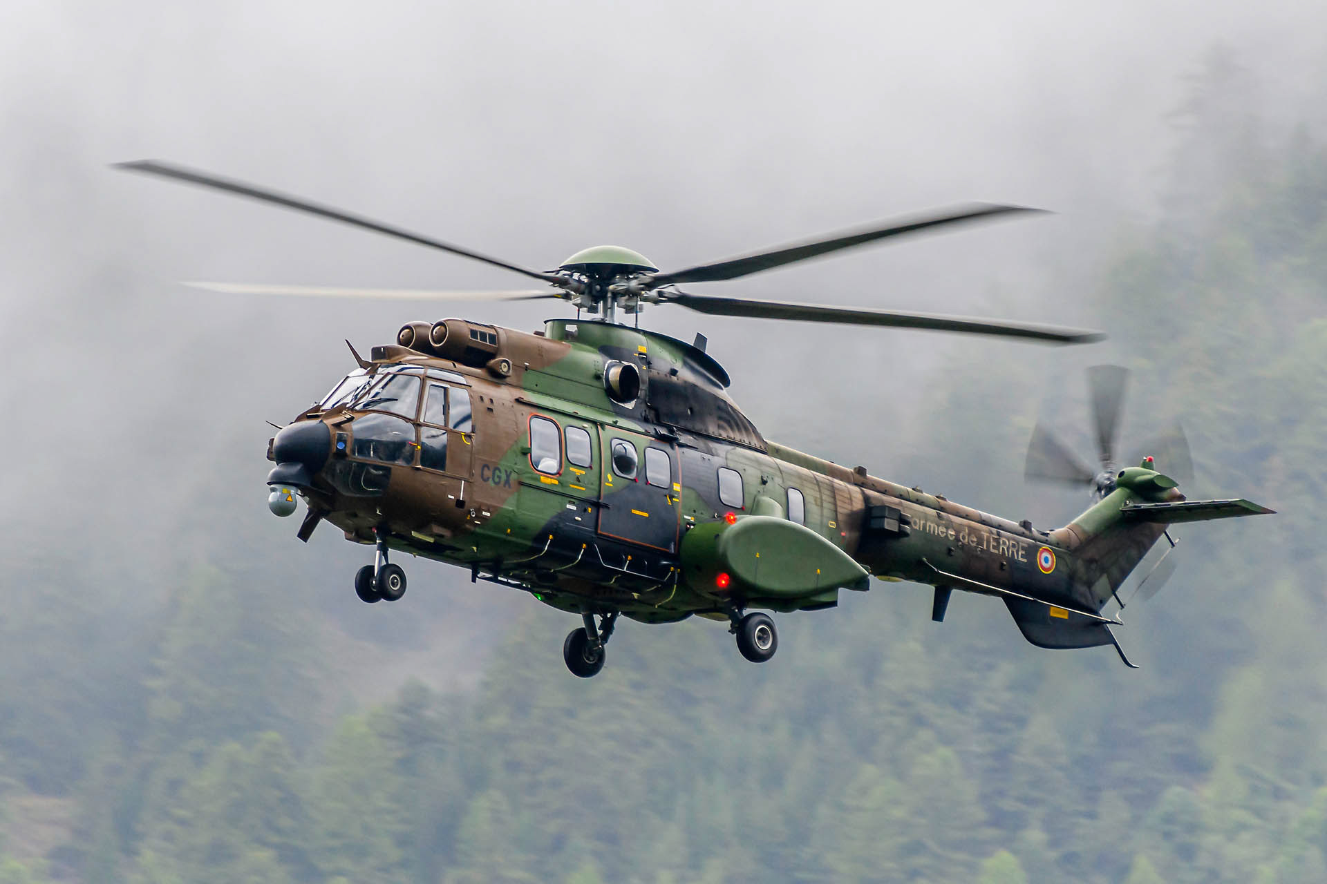 Aérospatiale AS-532UL Cougar