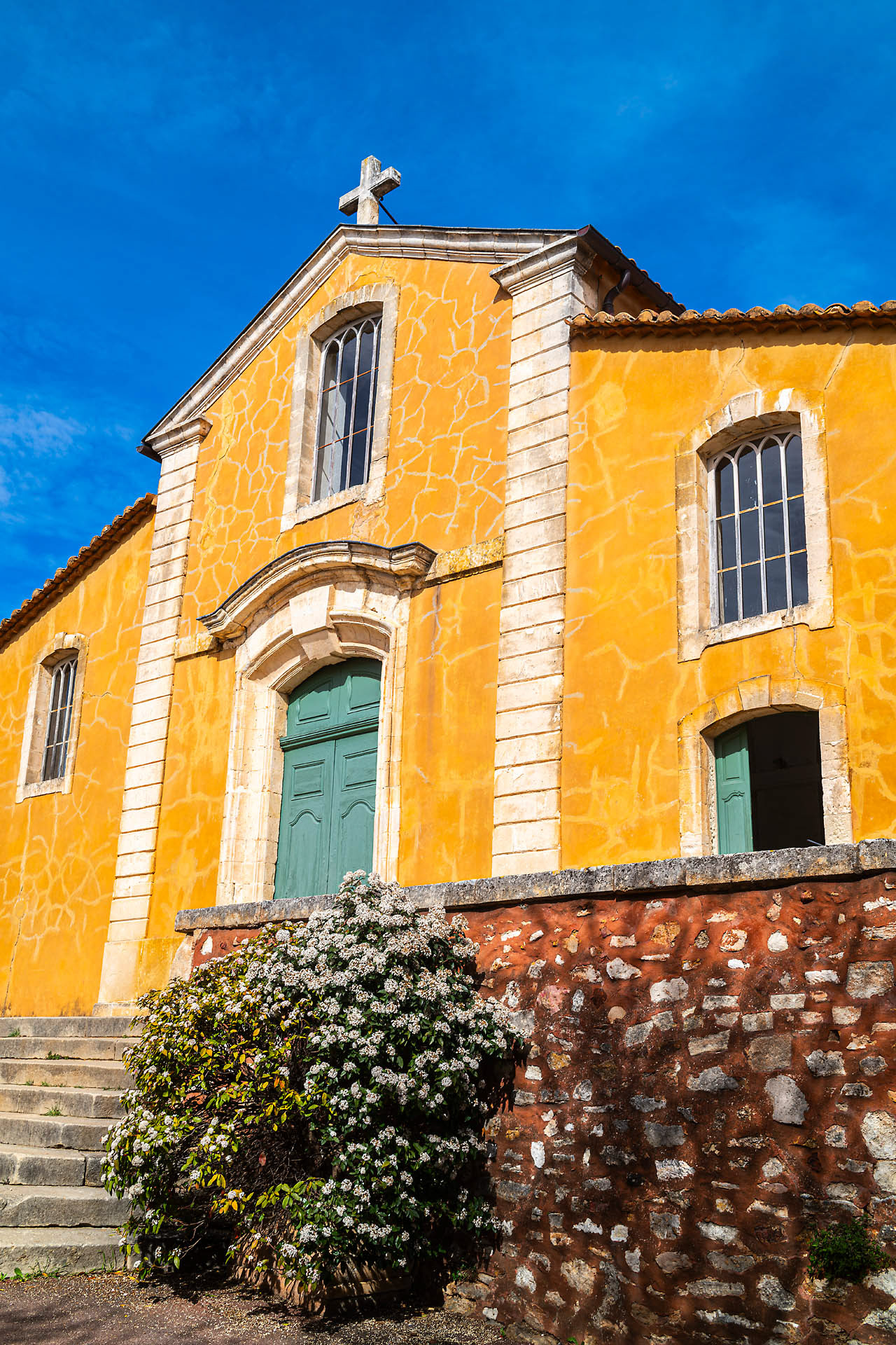 Eglise saint Michel à Roussillon (Vaucluse, France)