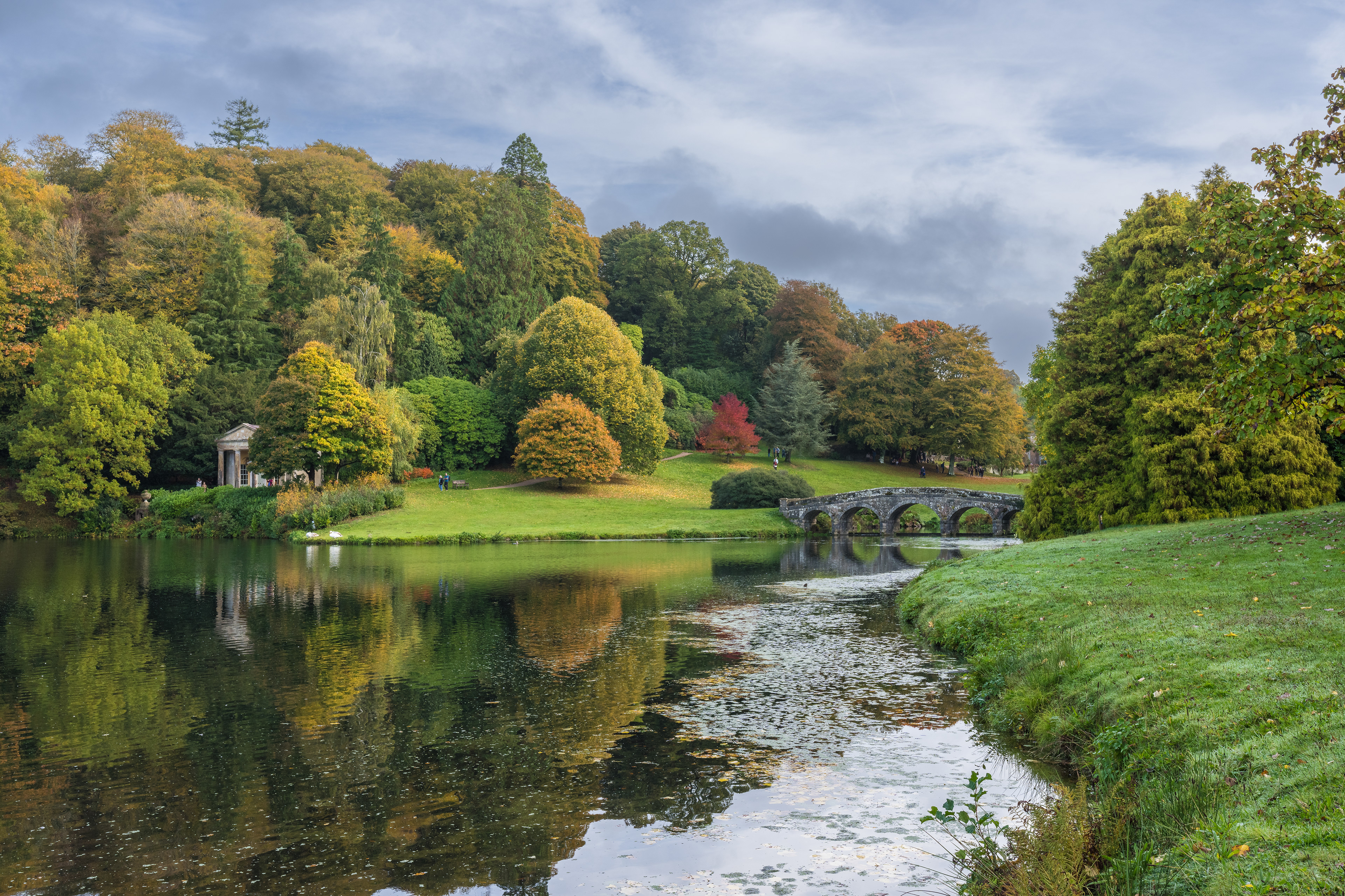 Stourhead Palladian Bridge & Temple of Flora