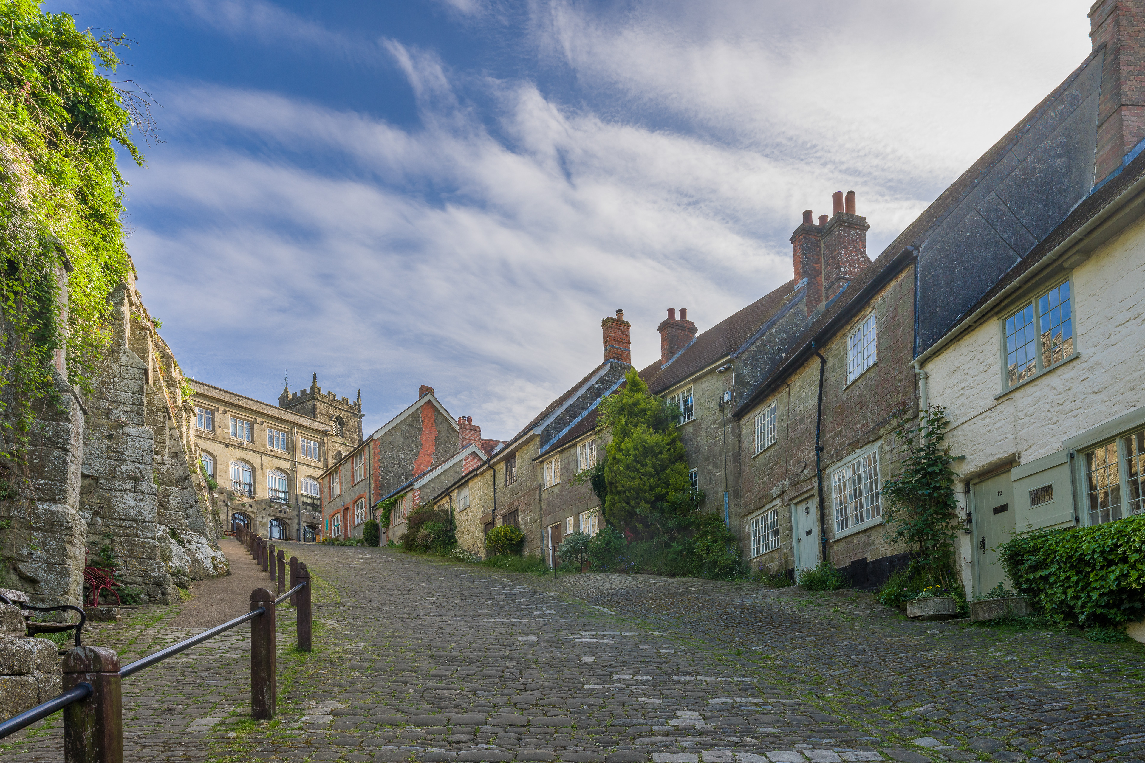 Gold Hill Looking Up - Shaftesbury