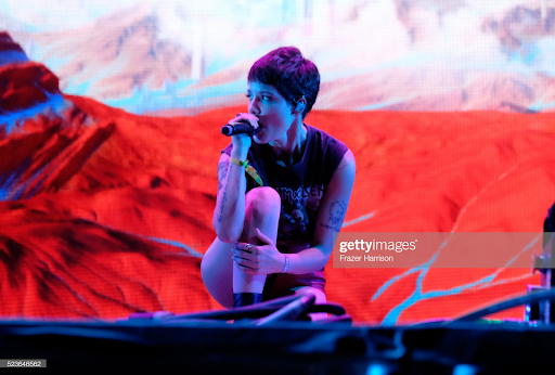 Halsey Hair Timeline - April