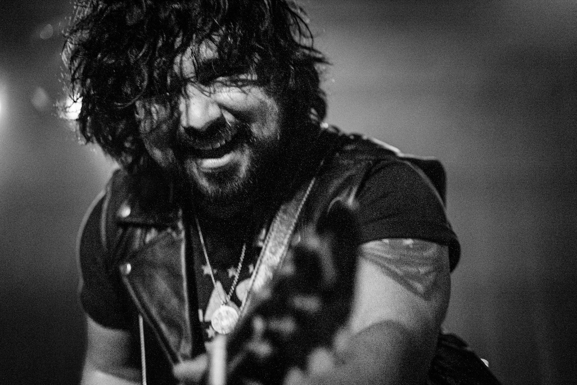 Vella La Vella's Luis Ortega live at The Whiskey A Go Go