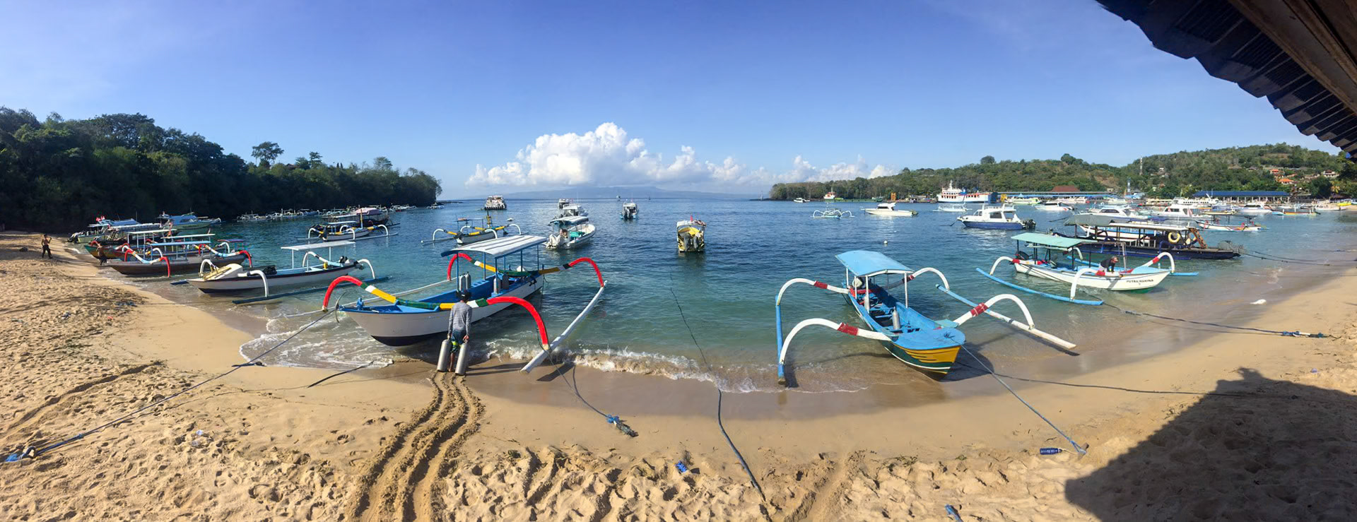 We went diving at this beatiful bay today, followed by an amazing lunch.