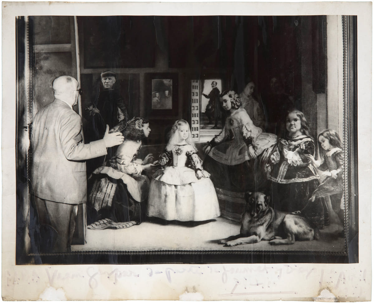 Collage original de Pablo Picasso et deux photographies dudit collage signées et dédicacées par Picasso aux frères Gaspar, propriétaires de l'emblématique Sala Gaspar à Barcelone. Le collage date de 1957 et les photographies de 1959