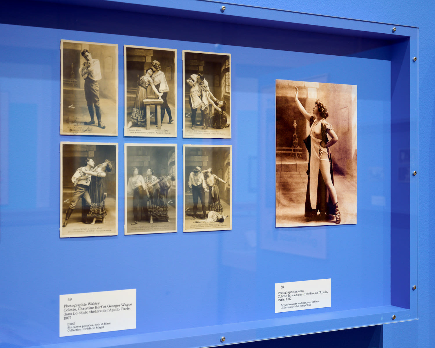 Exposition Colette, Colette dans « La chair » au théâtre de L’Apollo, Paris, 1907 © Leo Fabrizio