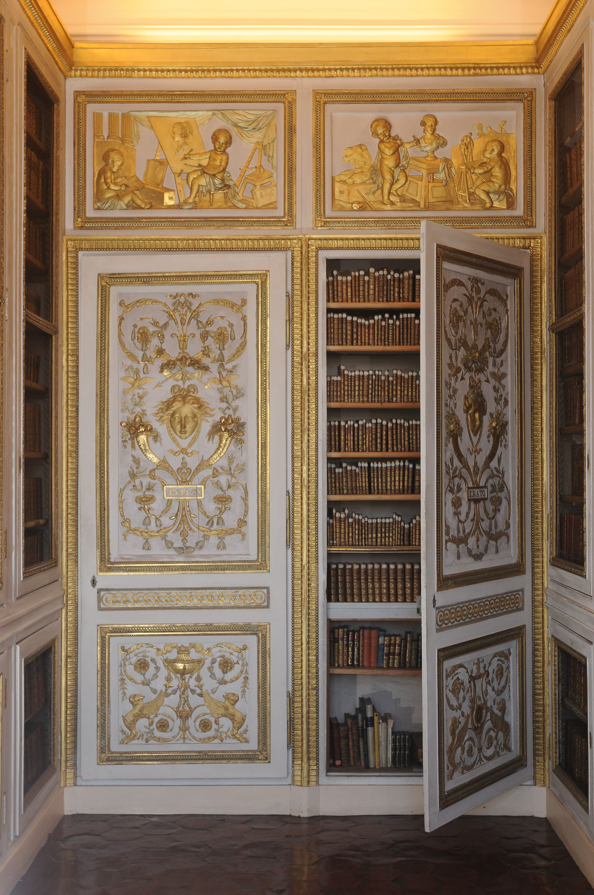 Bibliothèque Centrale (Grande Galerie des affaires étrangères) - Bibliothèque municipale de Versailles