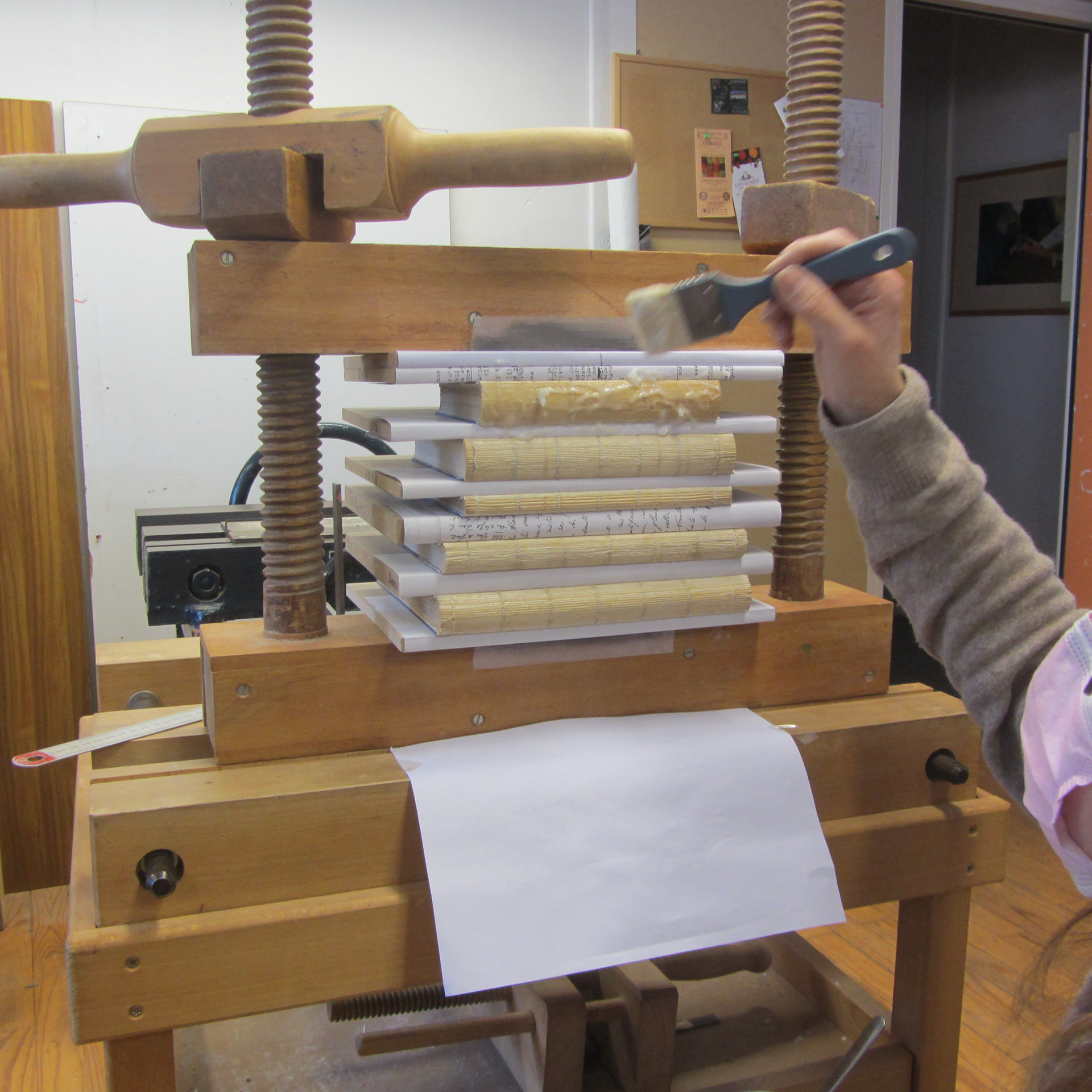 Putting under press