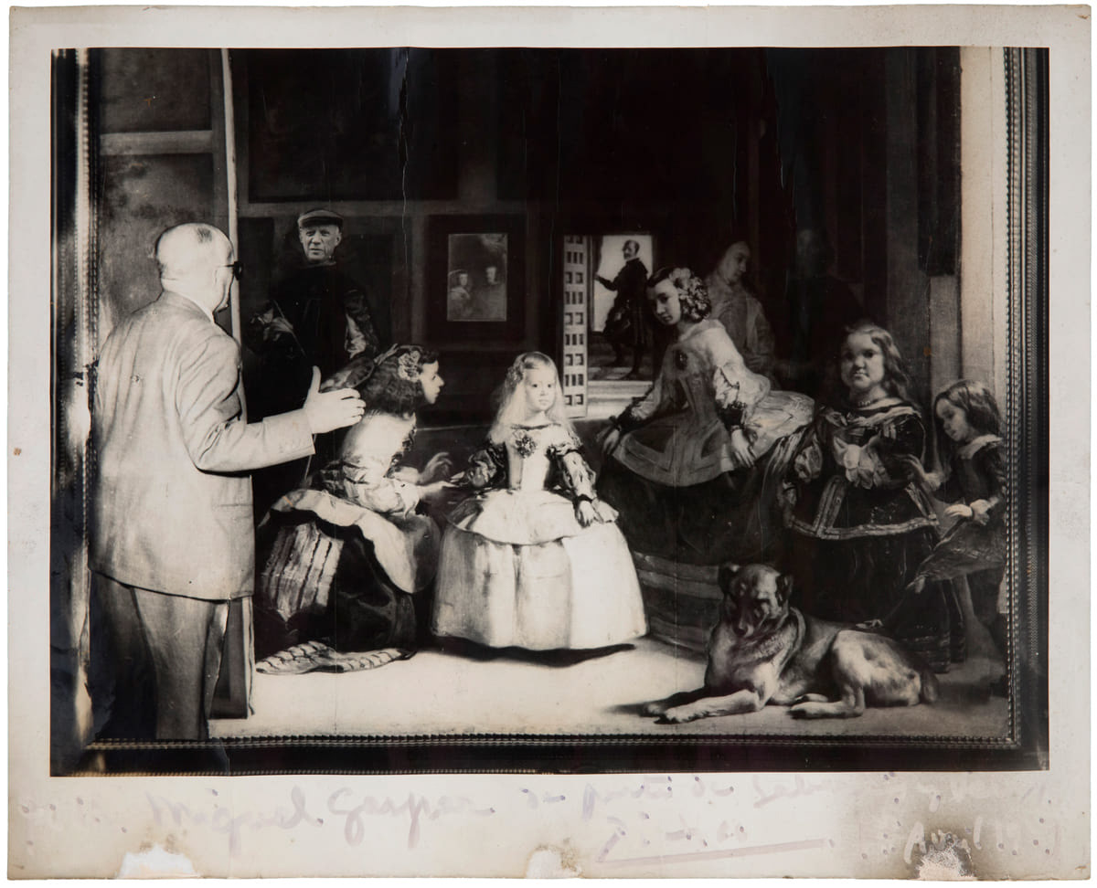 Collage original de Pablo Picasso et deux photographies dudit collage signées et dédicacées par Picasso aux frères Gaspar, propriétaires de l'emblématique Sala Gaspar à Barcelone. Le collage date de 1957 et les photographies de 1959