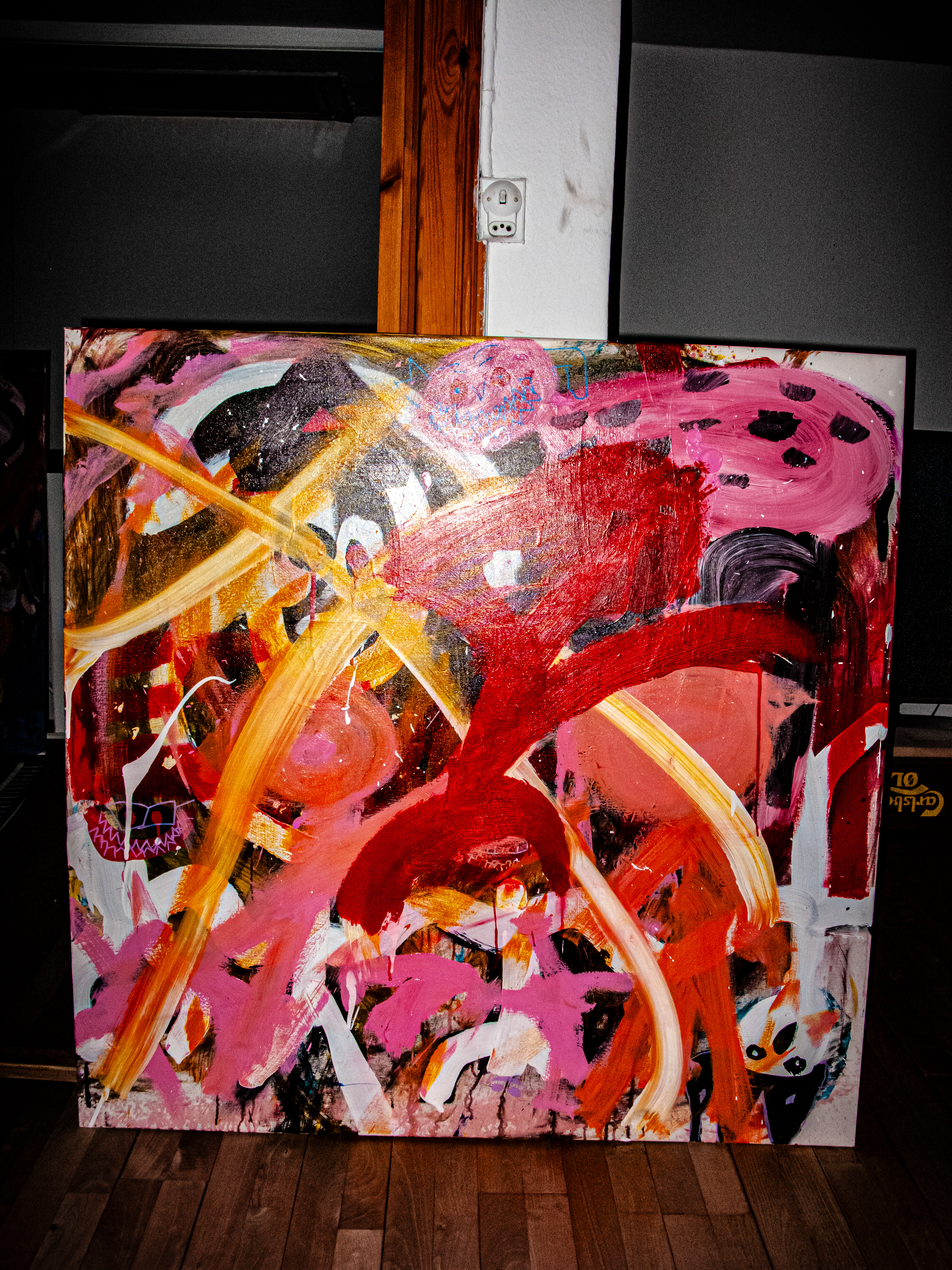 ESKAPISME. 120X120CM SOLD