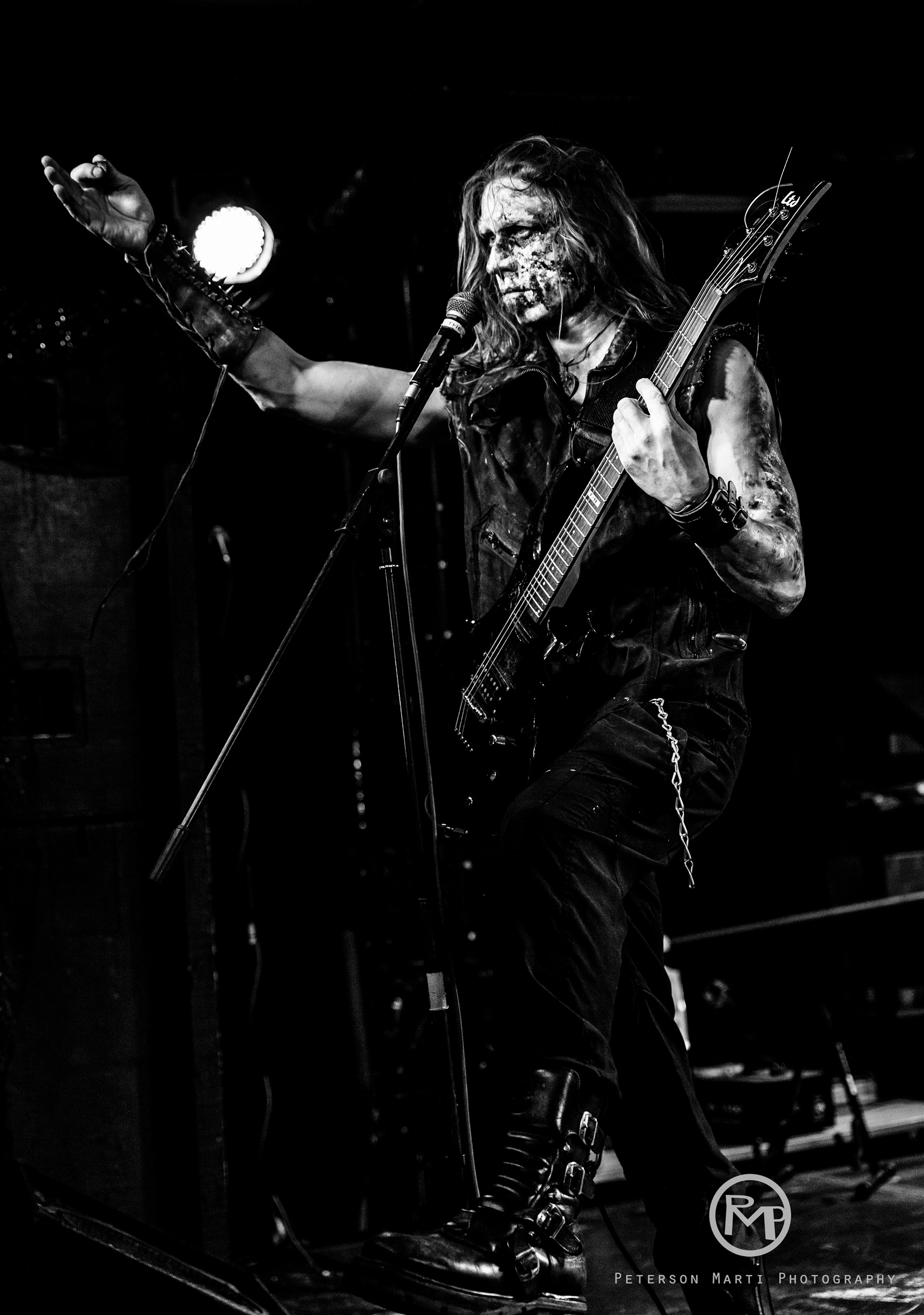 Scutum Crux