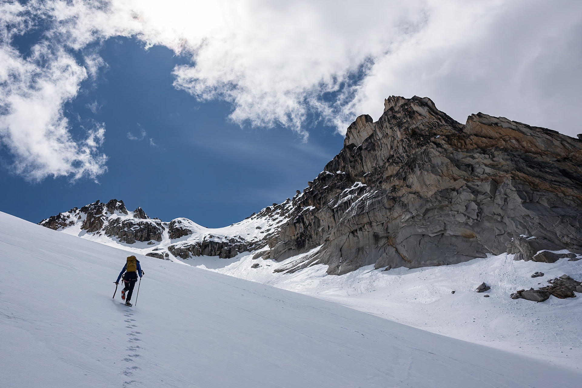 Vasaliki Ridge on the right. Lots of good climbing on the other side of the ridge.