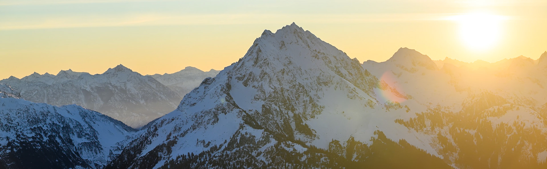 Mt Johannesburg. Normally you look at it from Boston Basin or Sahale, but this is the southern side of it.