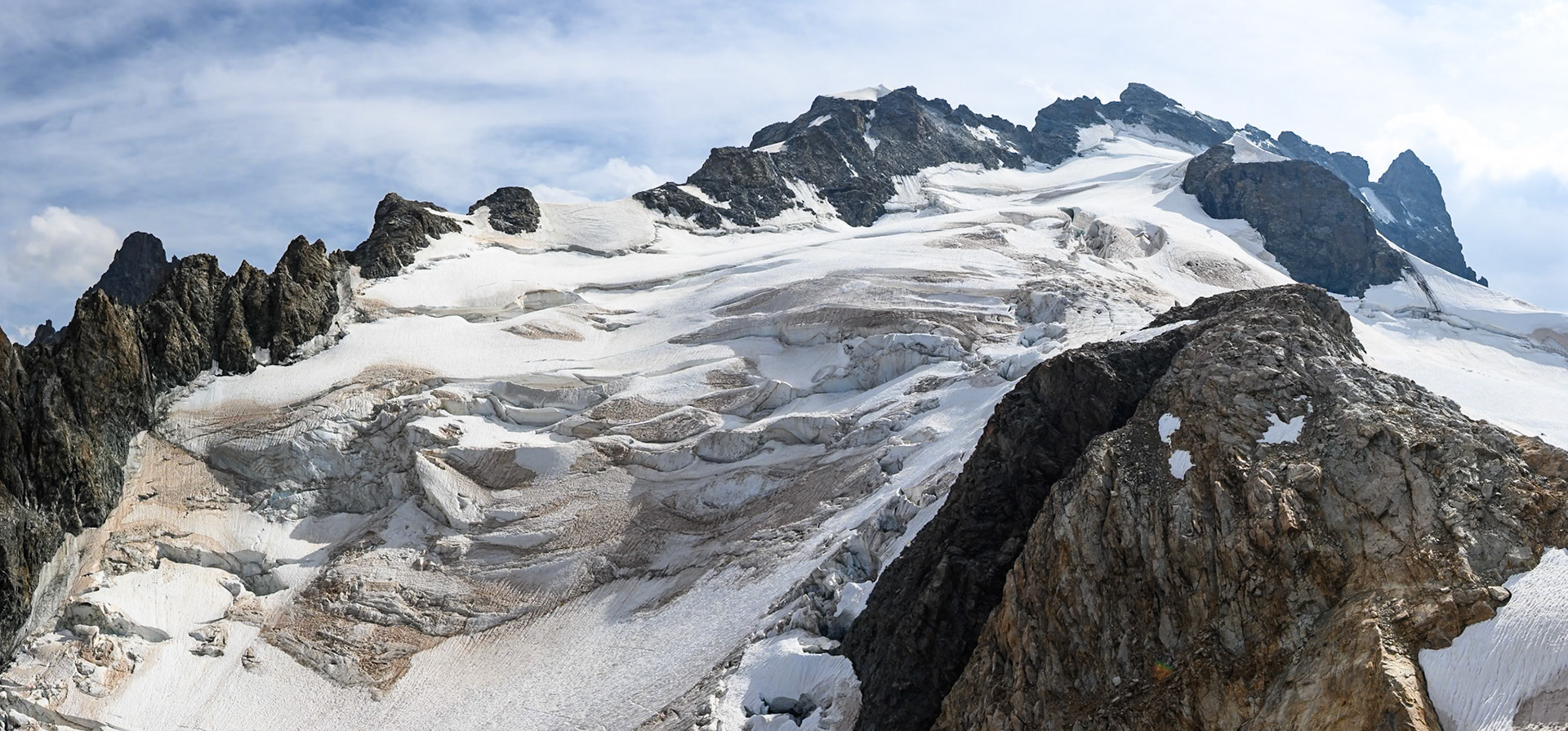 Glacier de l'Homme and our ridge to the summit