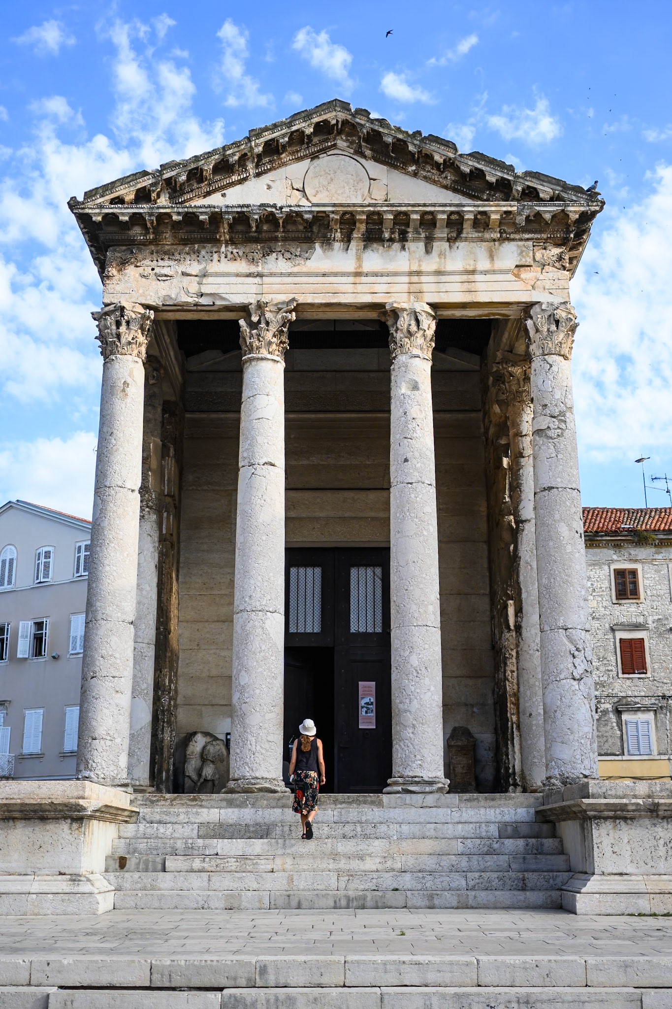 Temple of Augustus, 27 BC