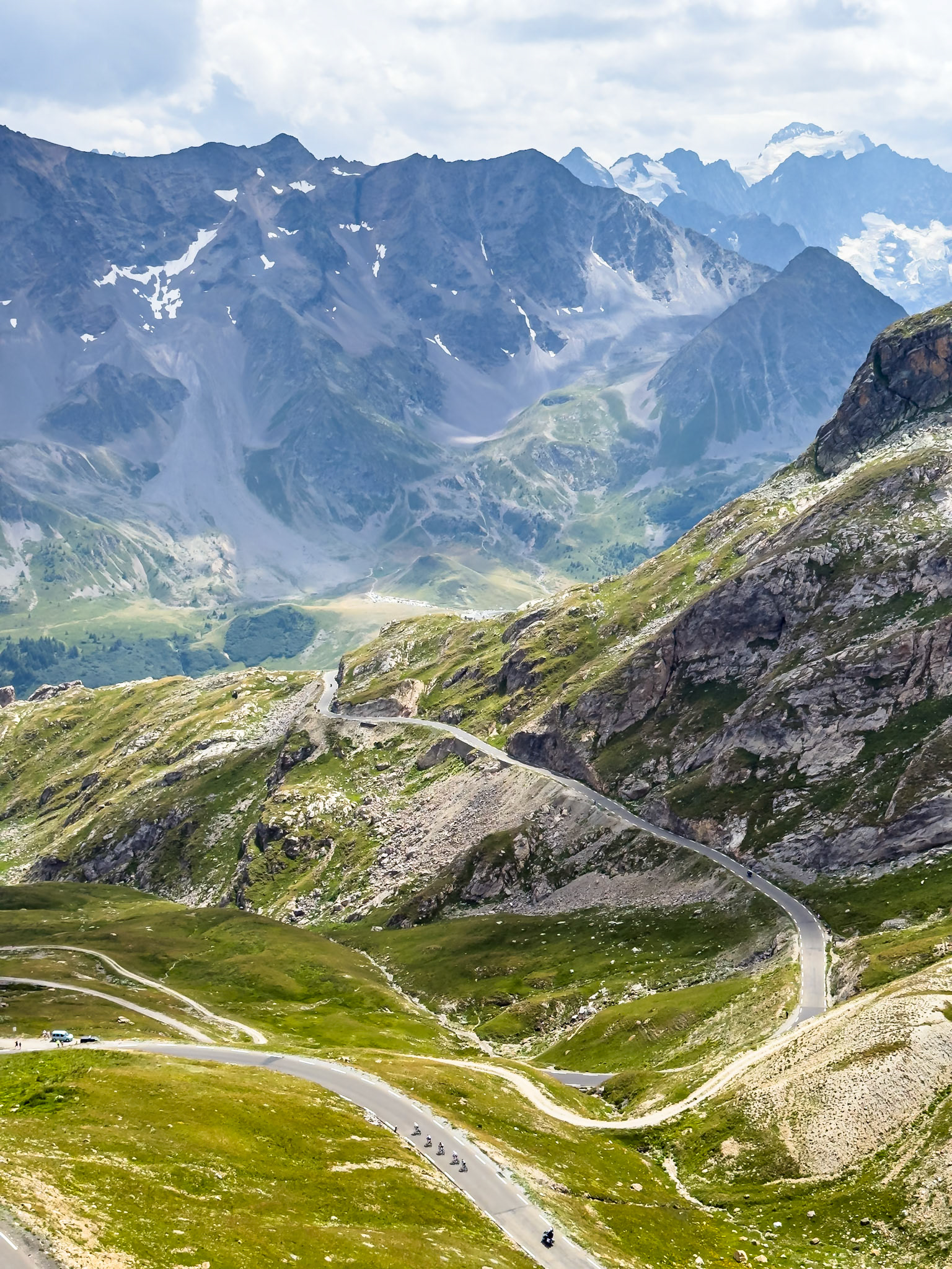 Pogacar chasing down the pass