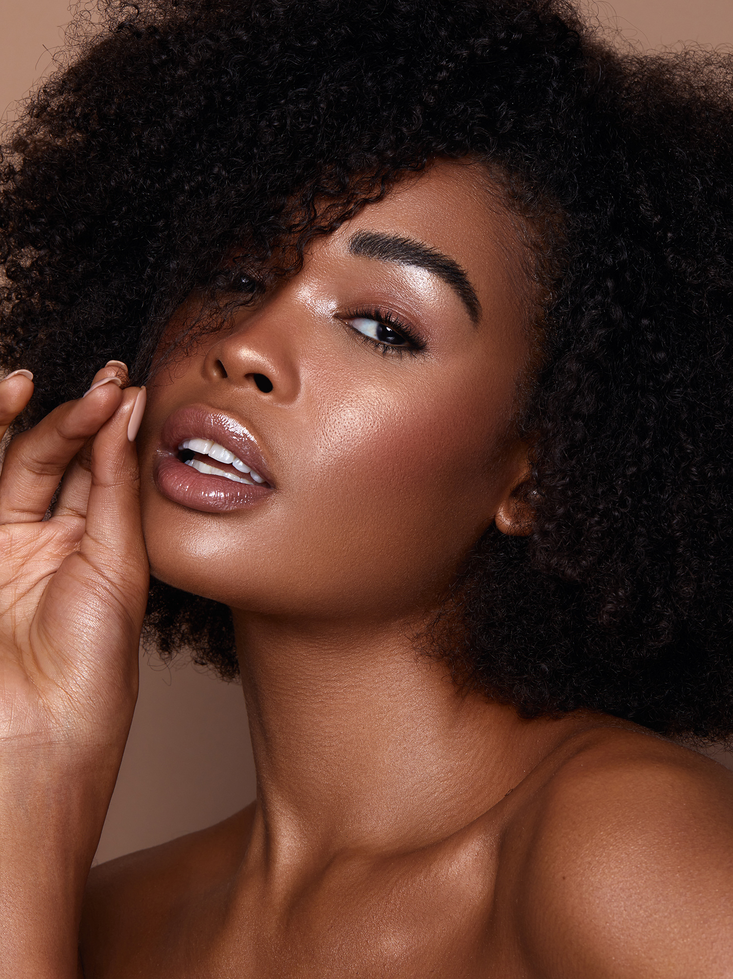 Photo by: Jennifer Christo | Model: Juliea Bacon | MUA: Sophia Nawabi