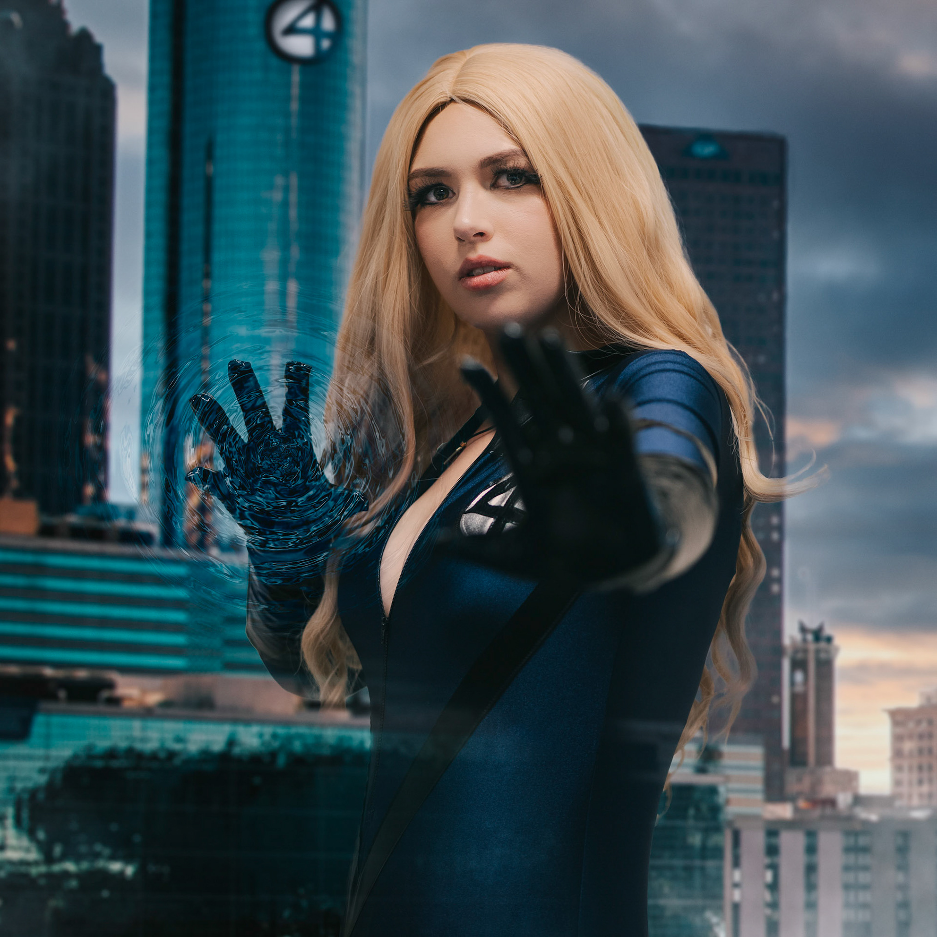 @Girlwondercosplay