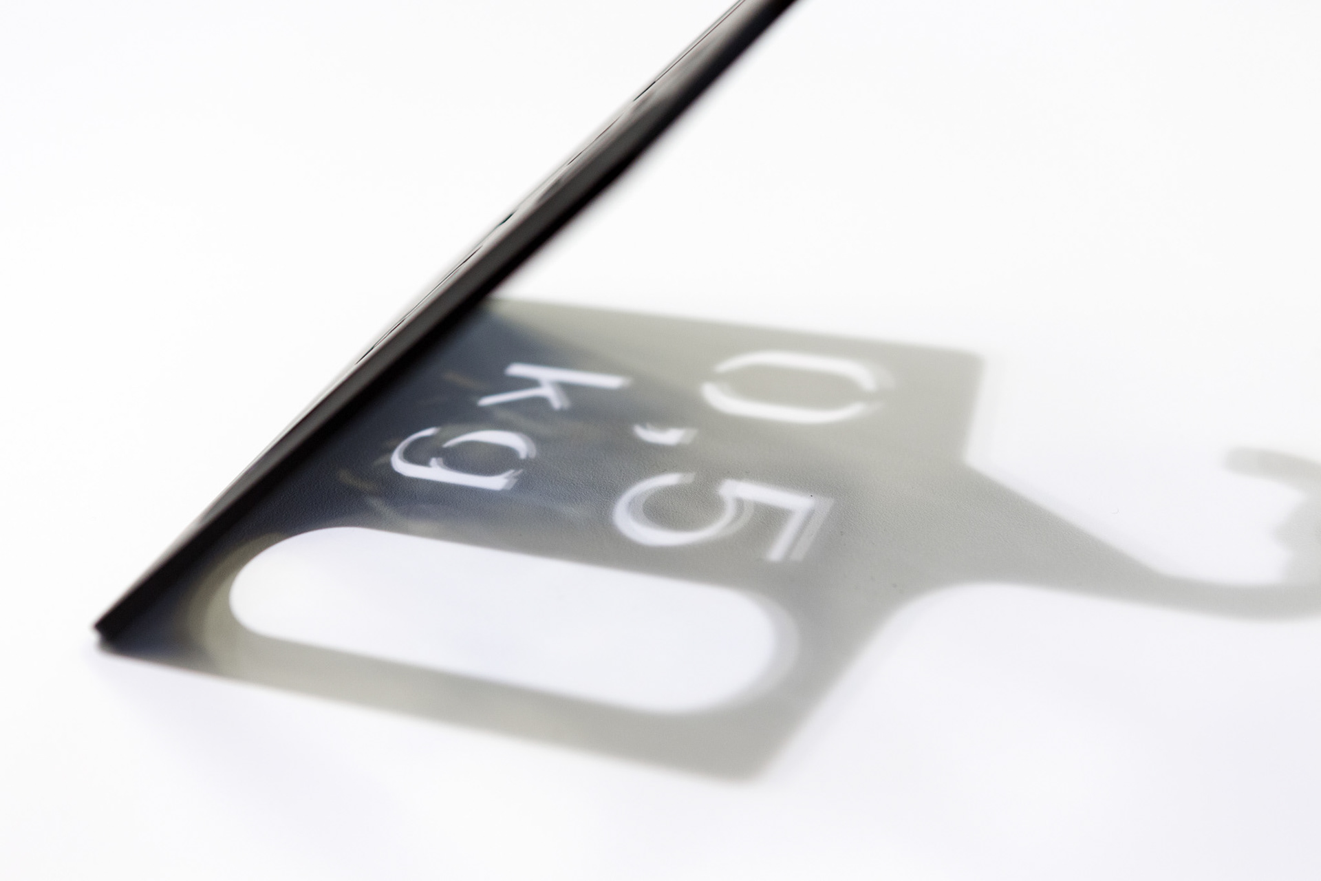 Ladenbau Feature, Vizona