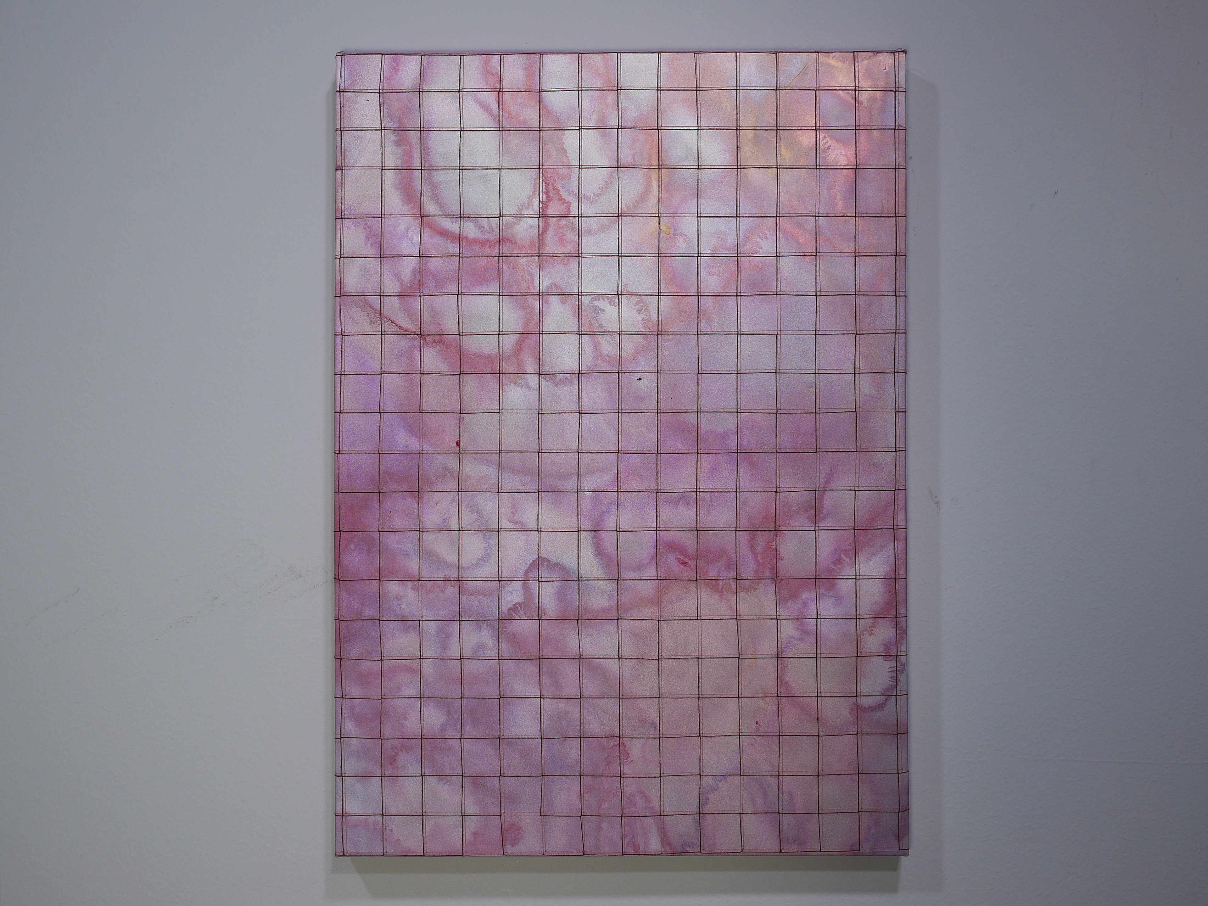 Flash R | acrylic, thread on reflective fabric | 40.7x29cm | 2016