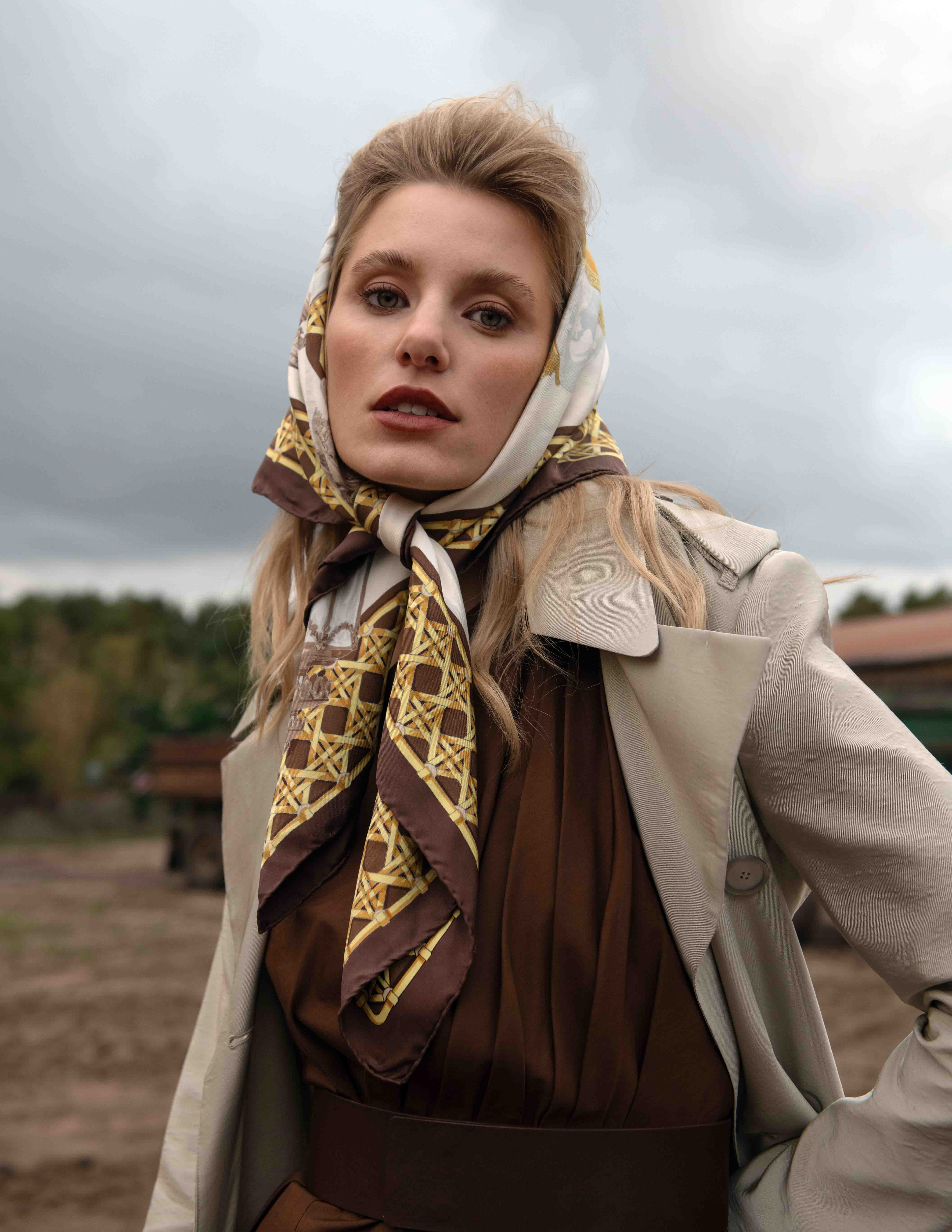 For Marie Claire HK @marieclaire_hk  . . Team Art Director&Photographer: @elisabeth_aronis @by_aronis Videographer: @manosaronis @aronisfilms Model: @merlemilah @amanagementde Styling: @manuelmiltner_stylist Make-up: @leony.j_makeupartist Assistant: @mikailsavastano