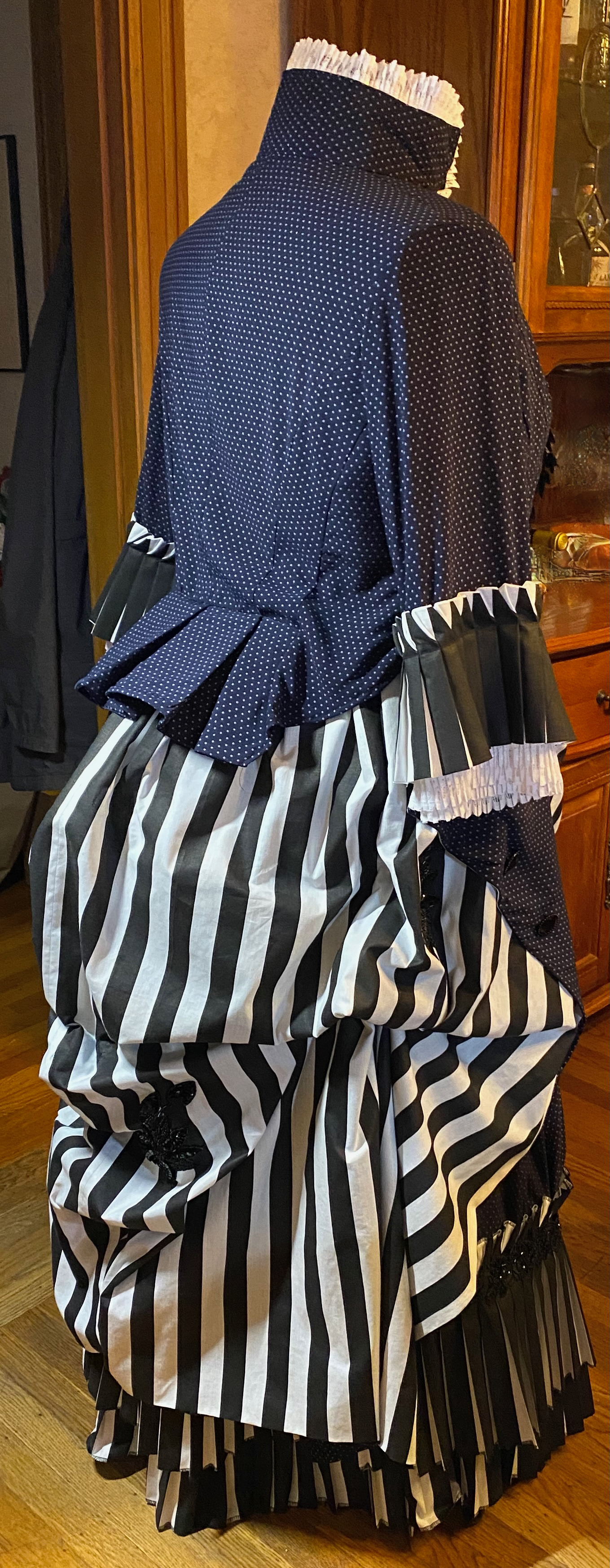 1800 Walking Dress