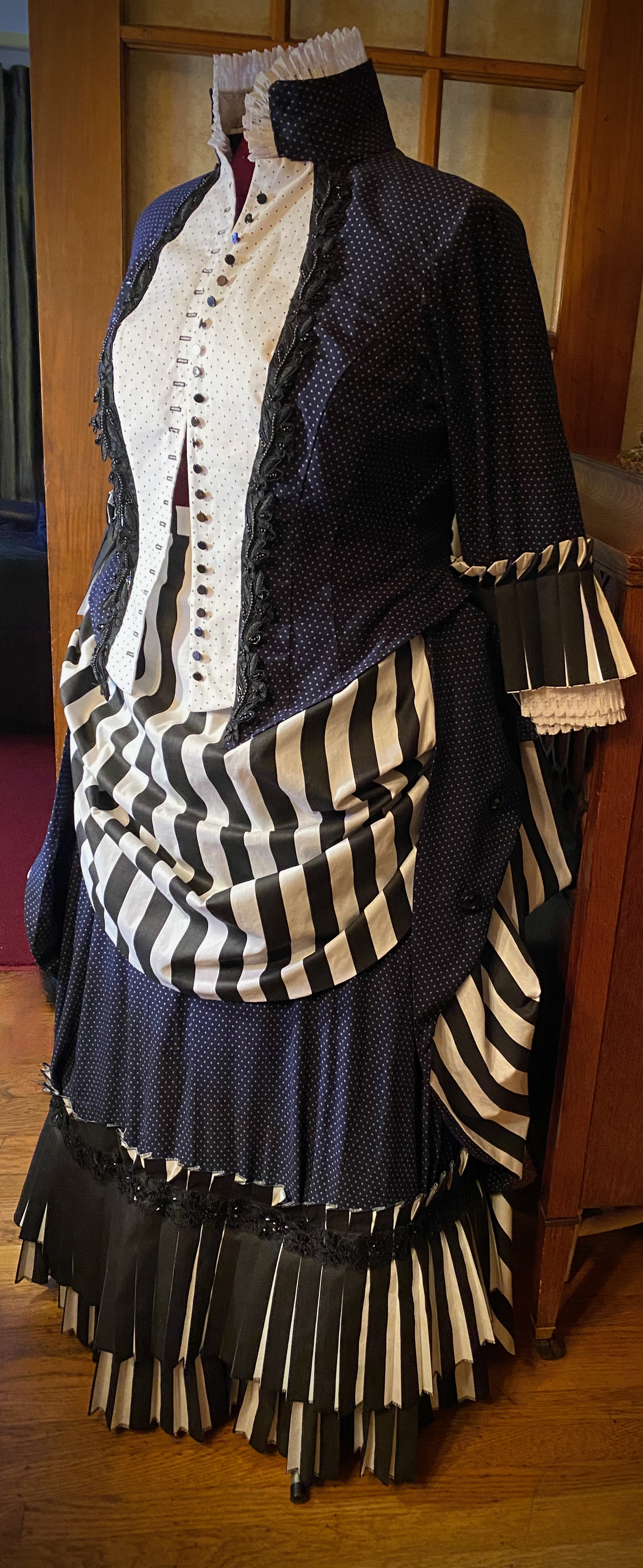 1800 Walking Dress