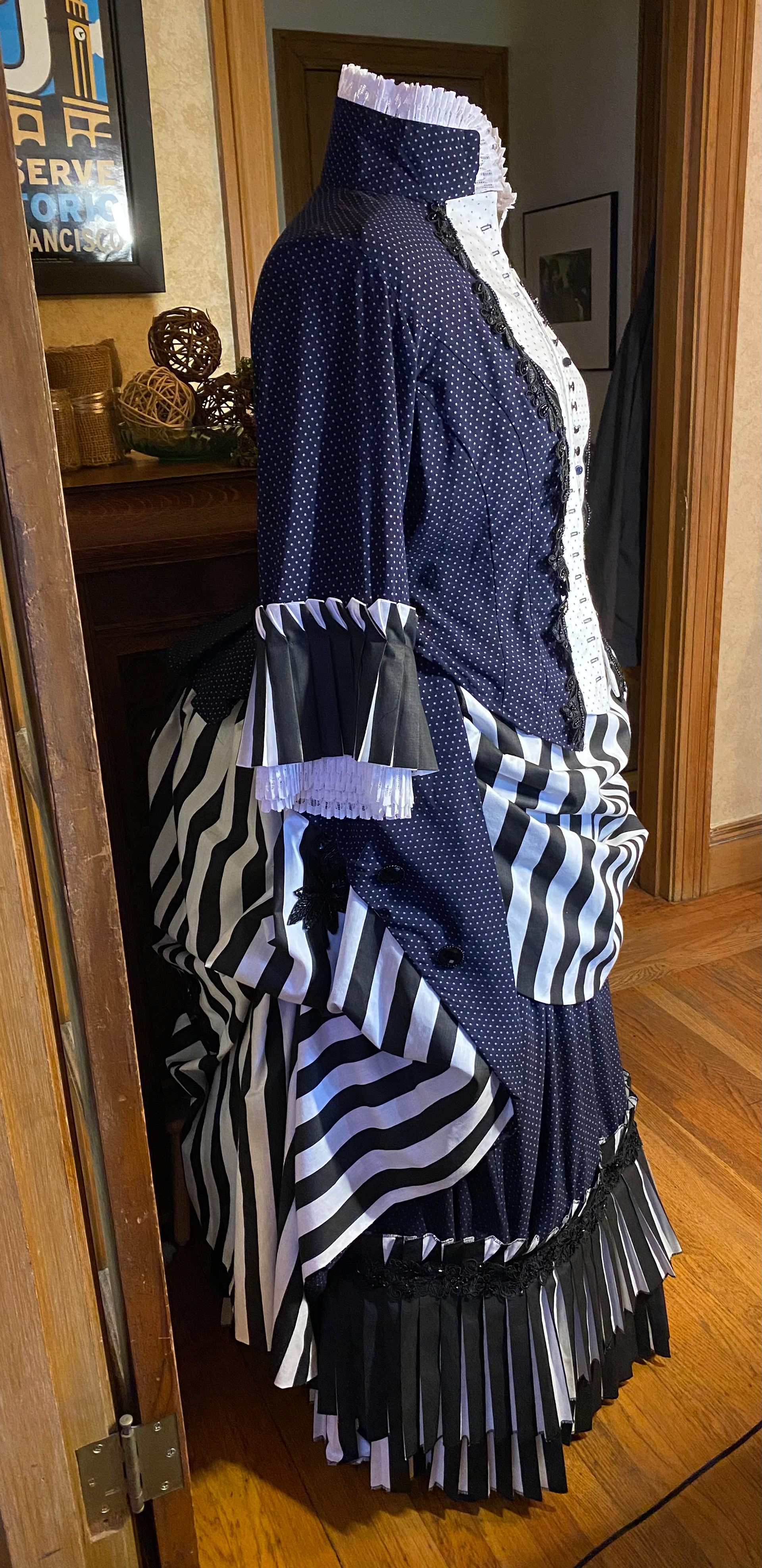 1800 Walking Dress