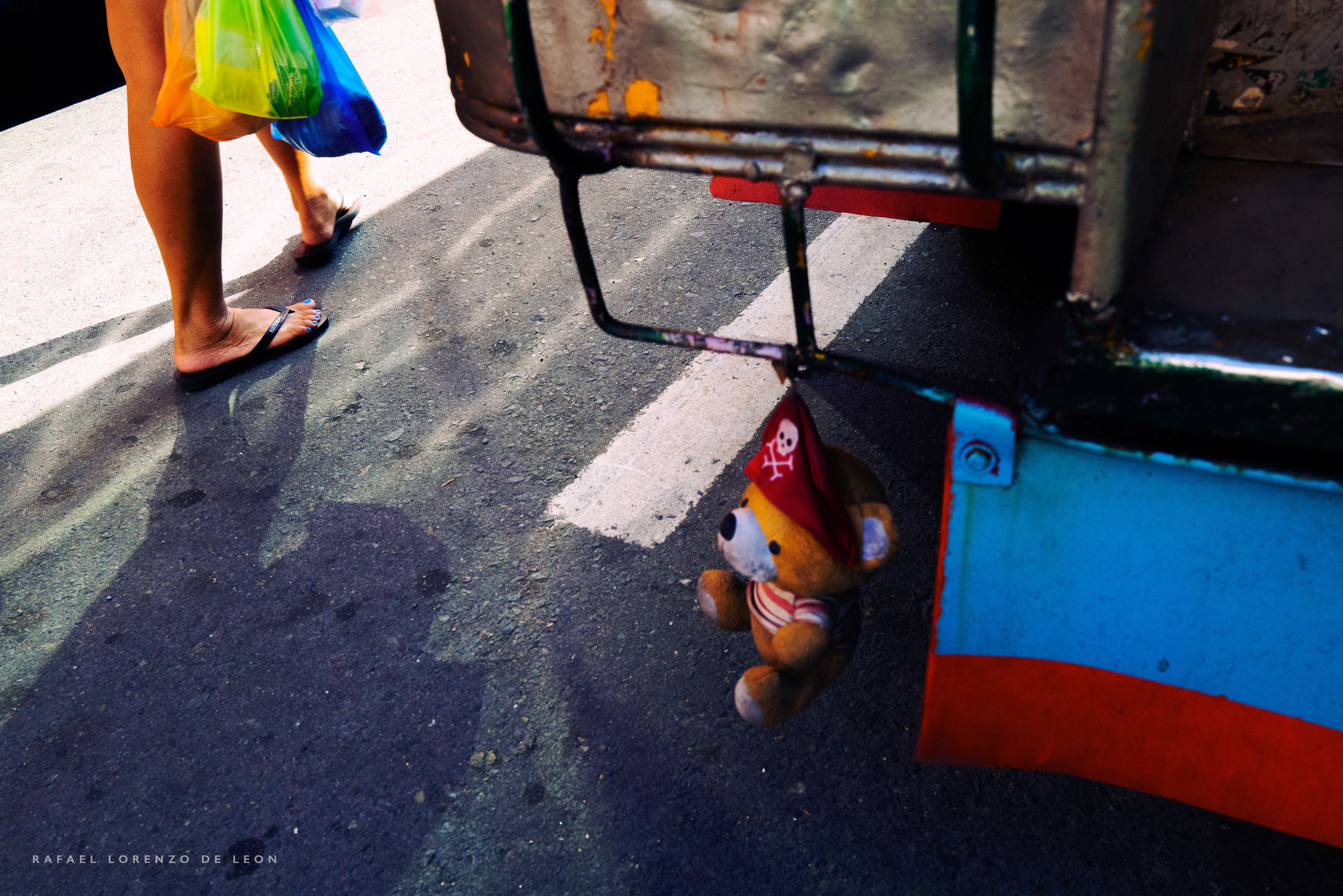 Captain Bearfoot and the Sidewalk Pirate