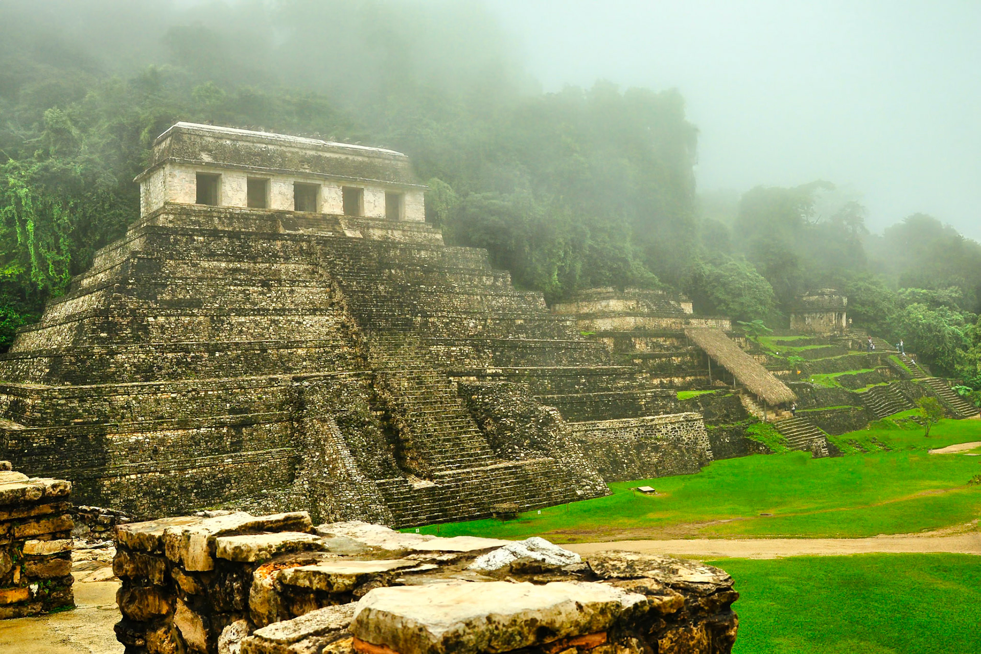 Le Temple des Inscriptions sur le site archéologique maya de Palenque au Chiapas, Mexique