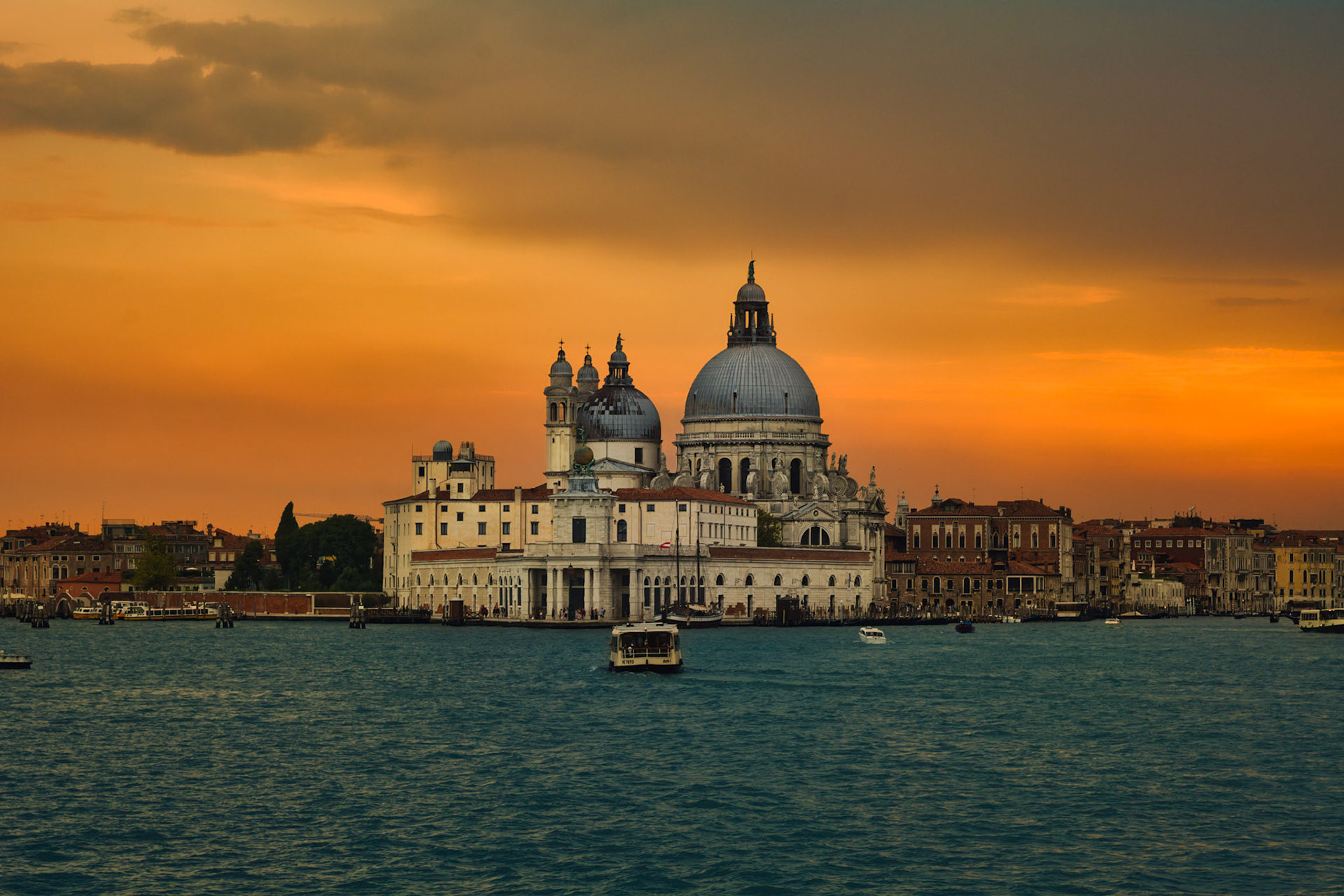 Basilique Santa Maria della Salute de Venise, Italie © Jonathan Guyot