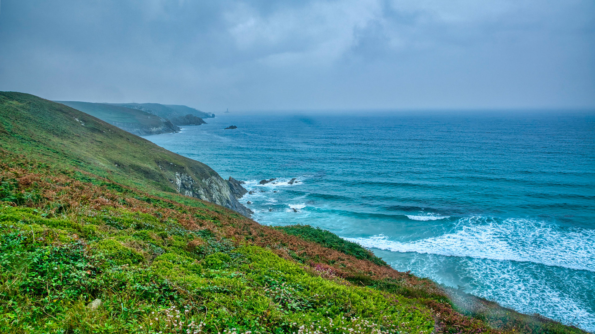 Baie des trépassés sur la Pointe du Raz en Bretagne, France