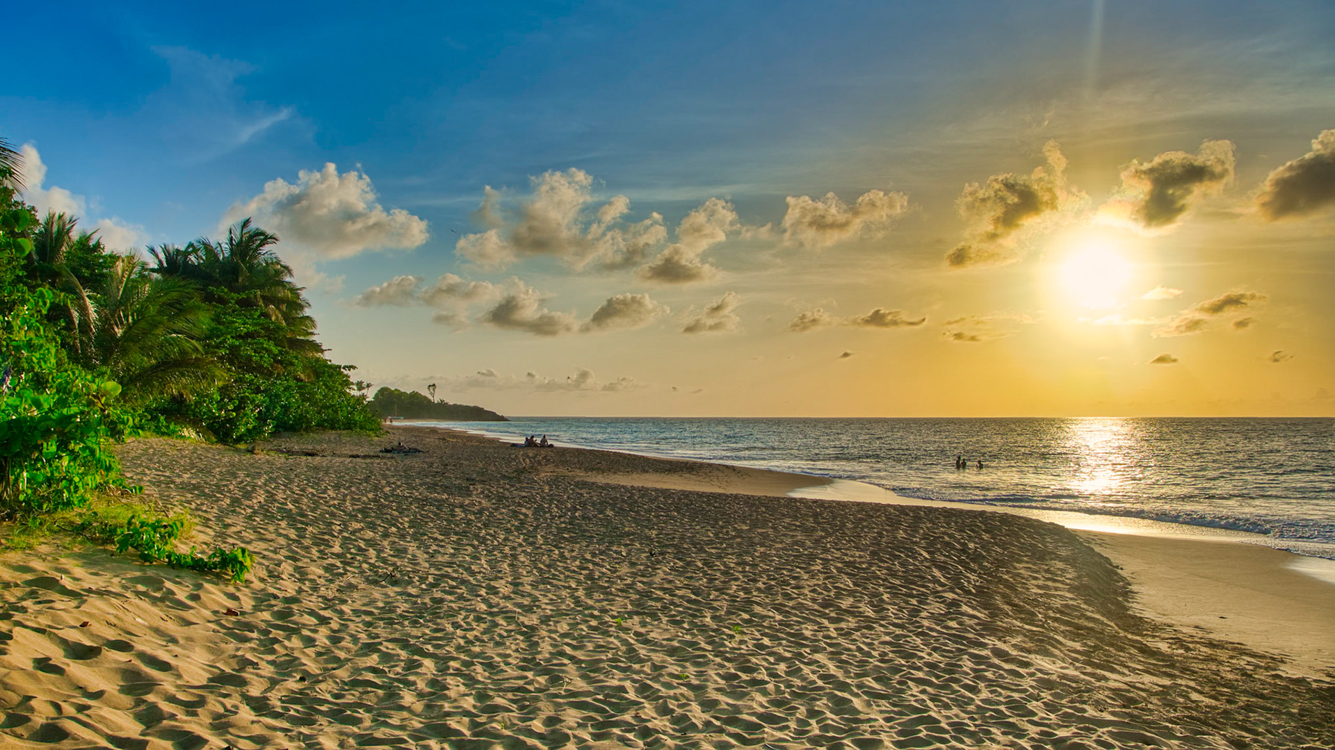 Plage de la perle, Guadeloupe © Jonathan Guyot