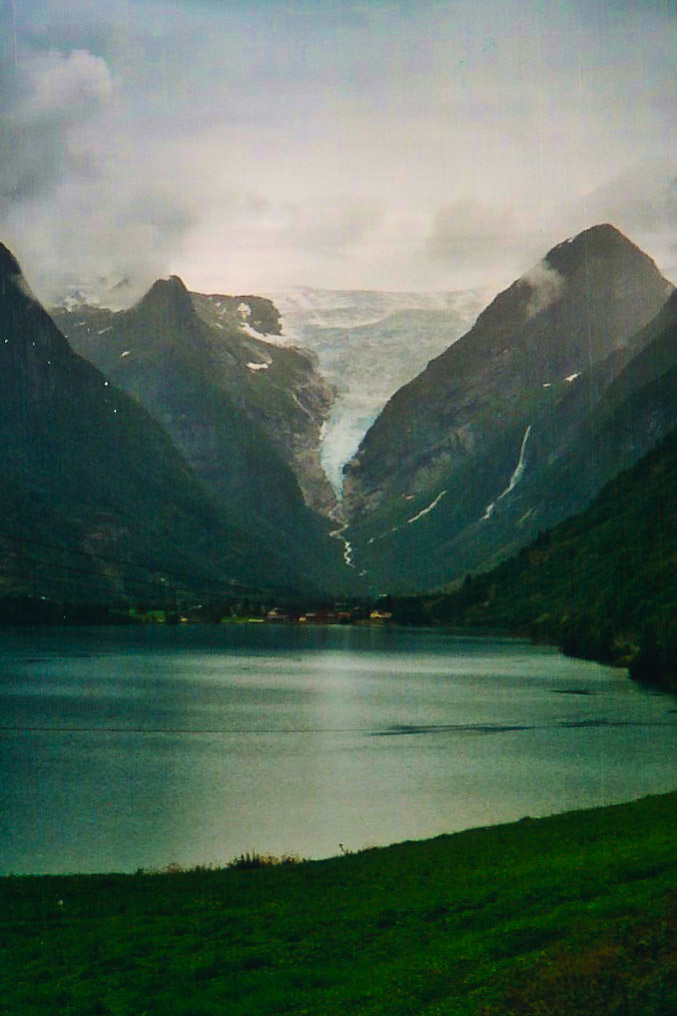 Briksdalsbreen, bras du glacier de Jostedal, Norvège