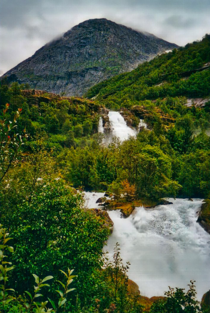 Cascade, Briksdalsbreen, Norvège