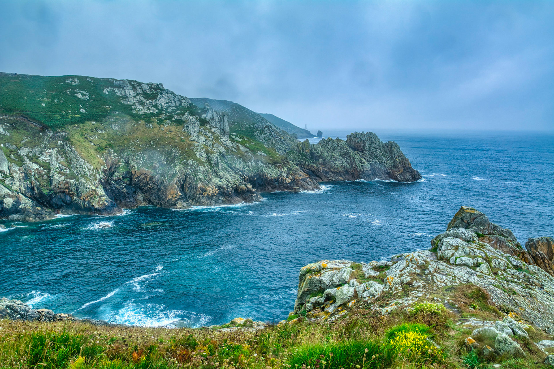 Baie des trépassés sur la Pointe du Raz en Bretagne, France