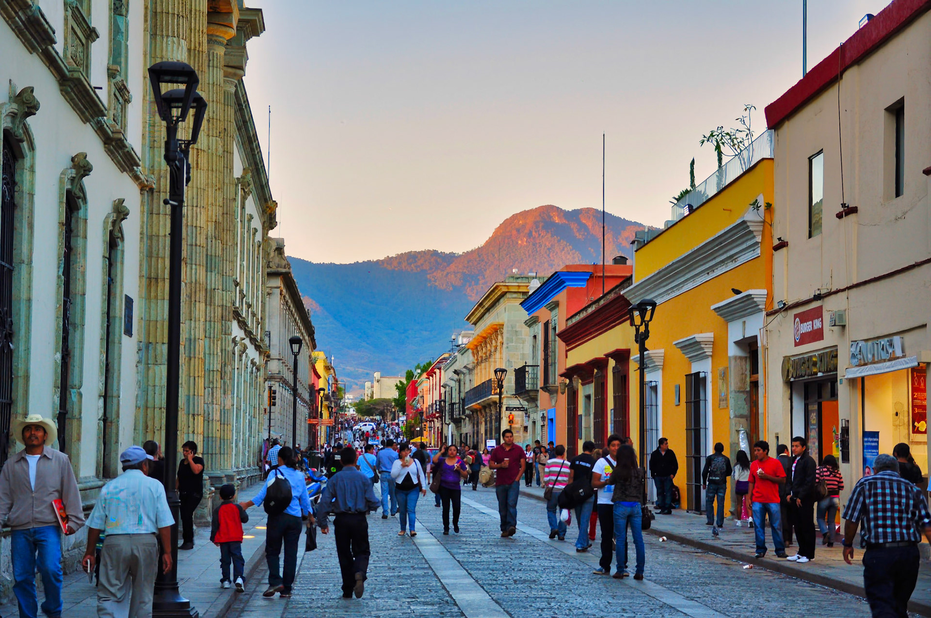Rue de Oaxaca de Juárez au Mexique