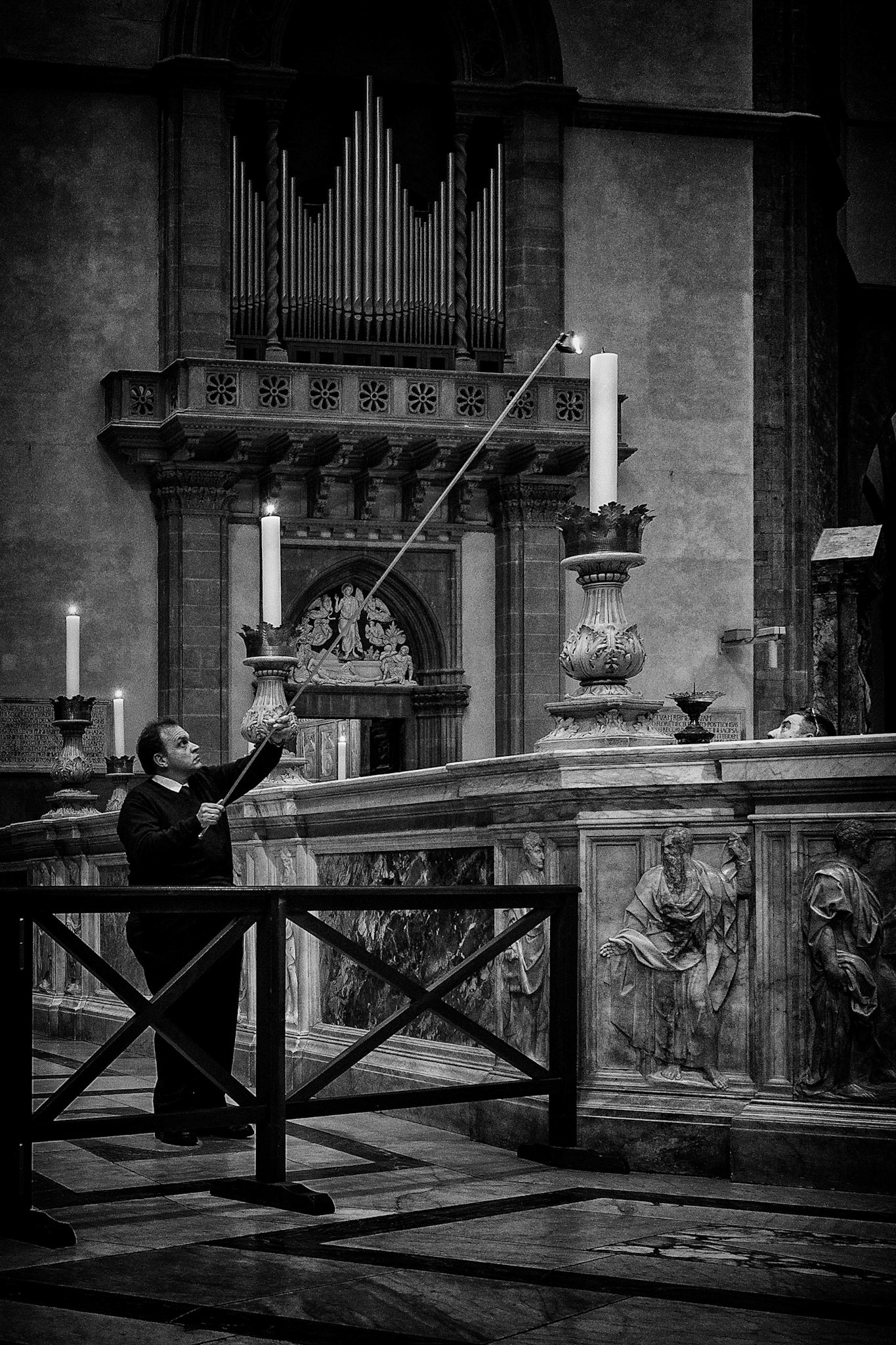 Lightning candle lights