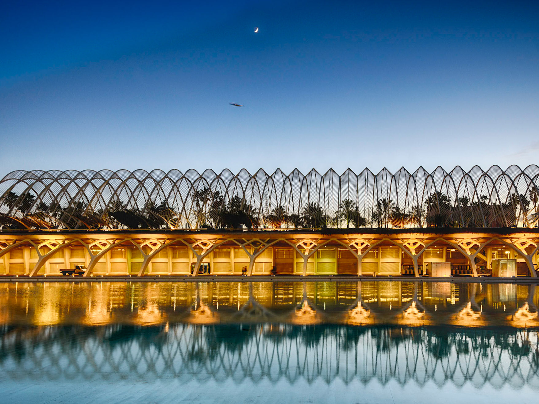 Calatrava, plane, moon, valencia, spain