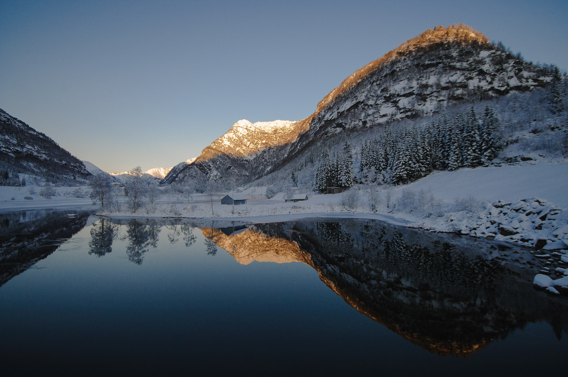 Winter sun set