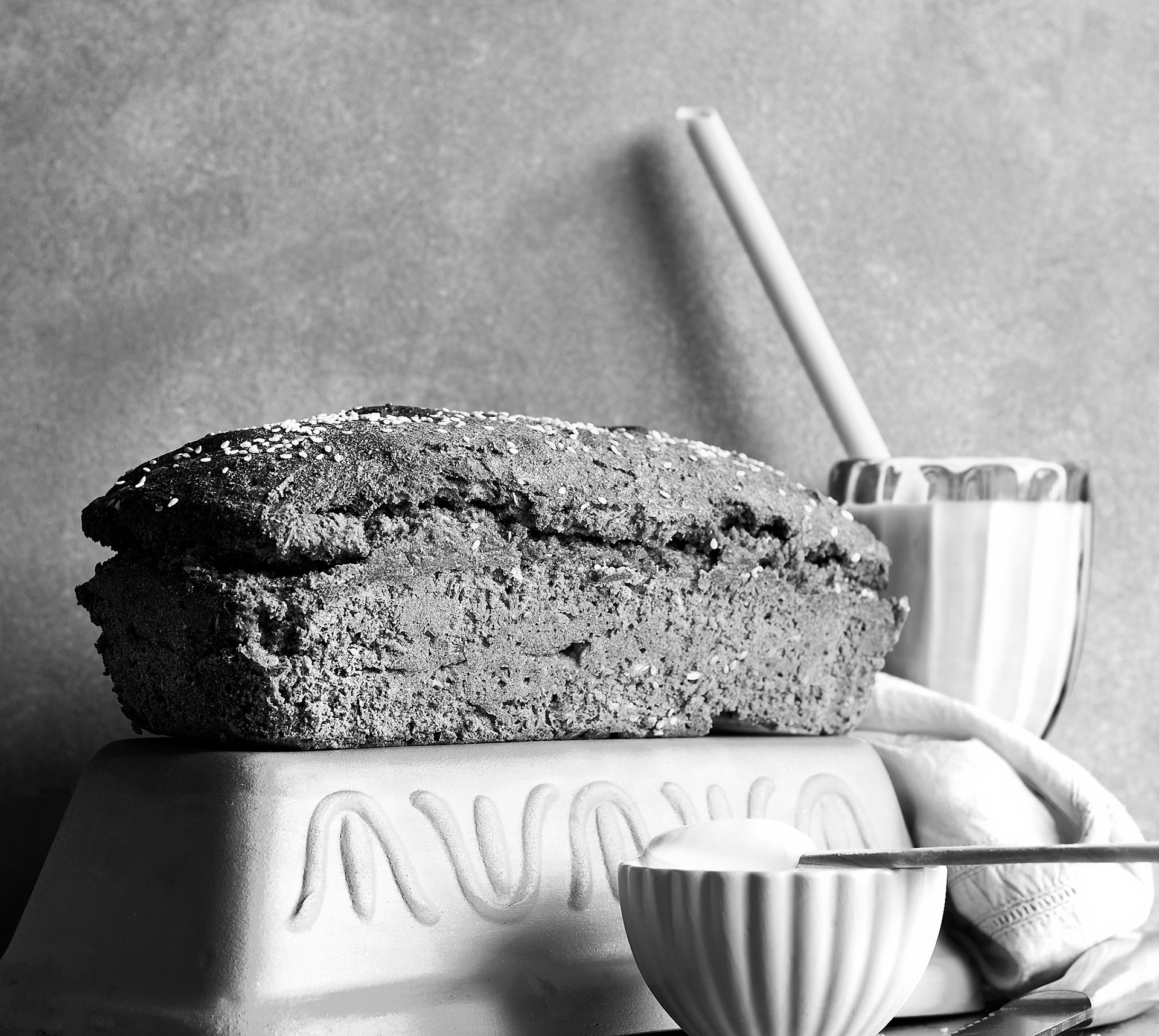 Rye Bread with Milk BW