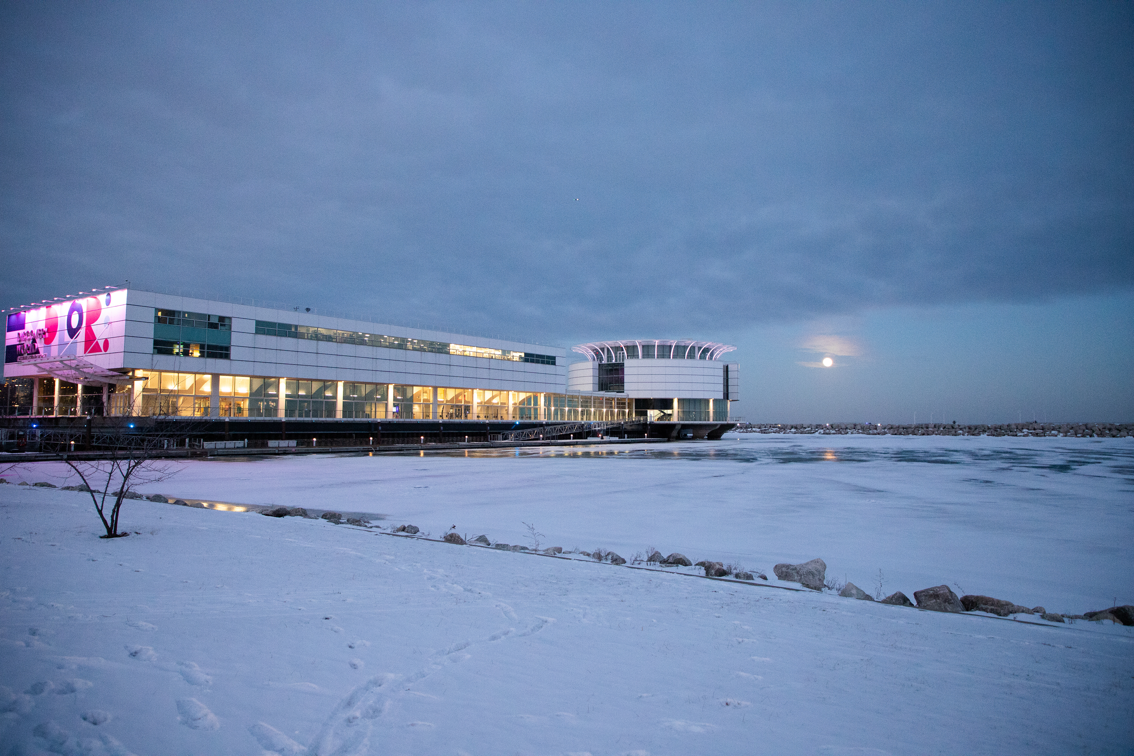 Full Moon over Lake Michigan February 1, 2026 — Discovery World, Milwaukee