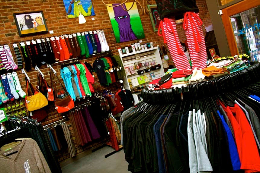 On theme product sourcing and management